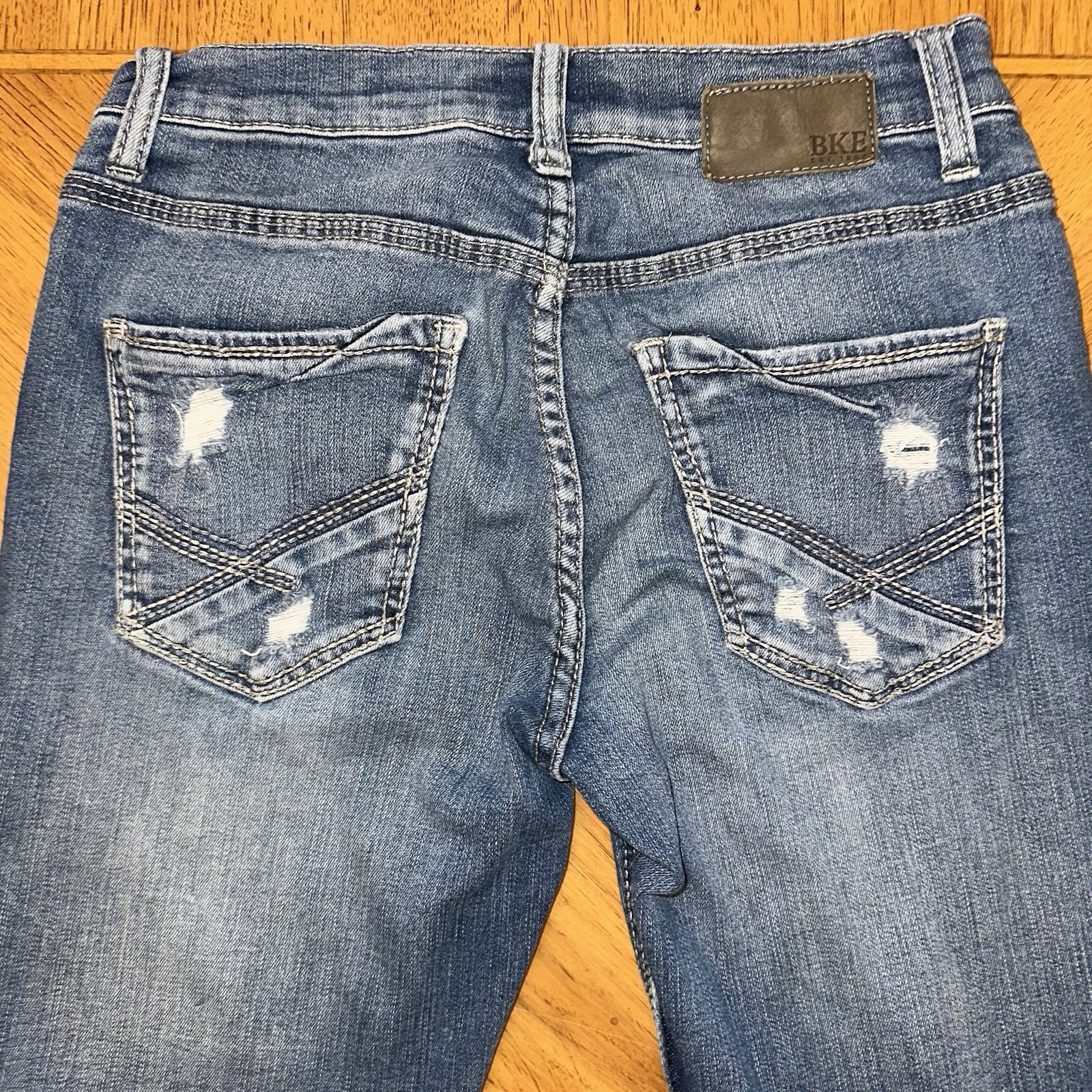 BKE Alec Jeans Men’s Size 30×32 Blue Straight Leg Medium Washed Distressed Denim