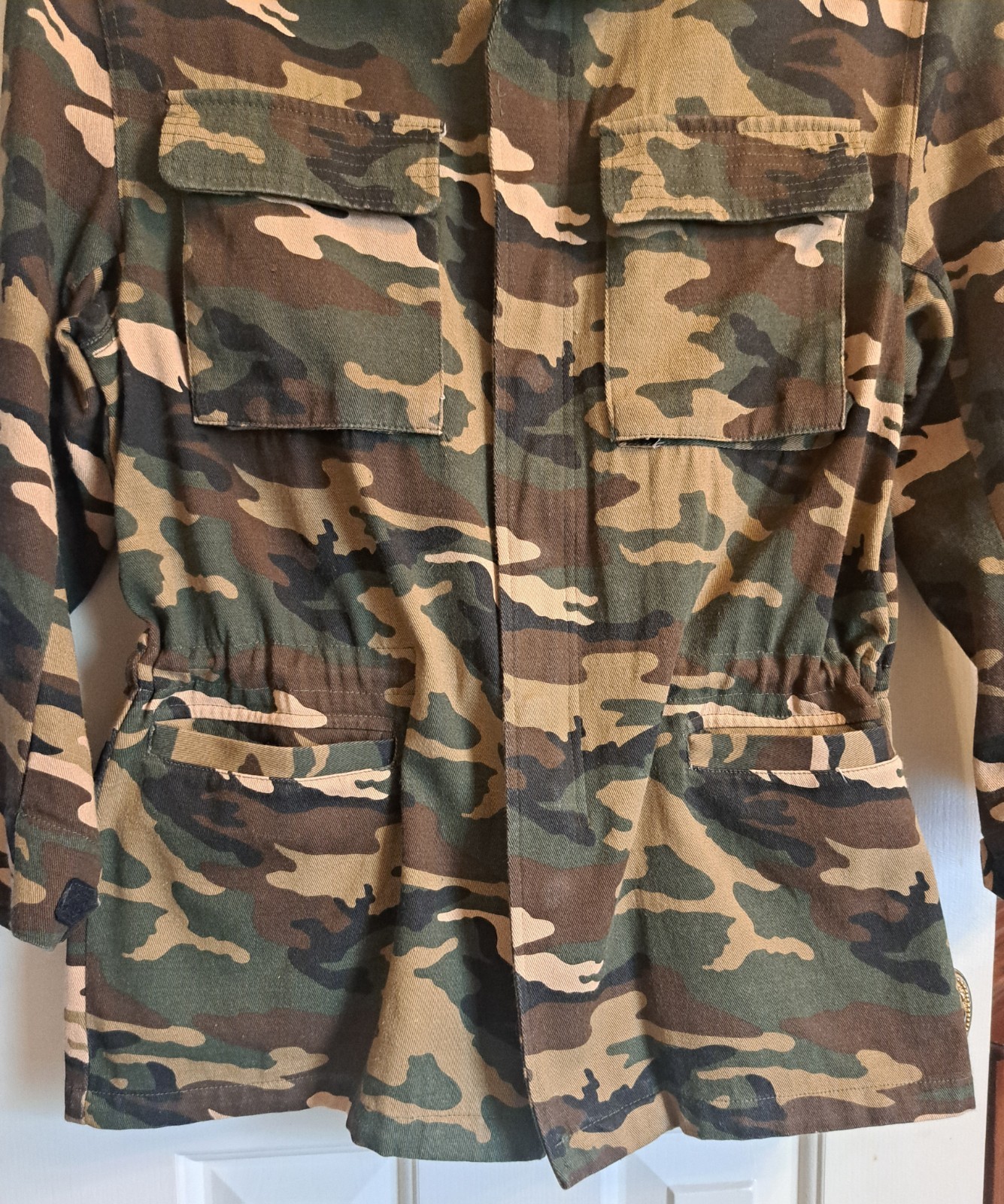 New Women’s Camouflage Size Medium Lightweight Shirt Jacket by Haoduoyi