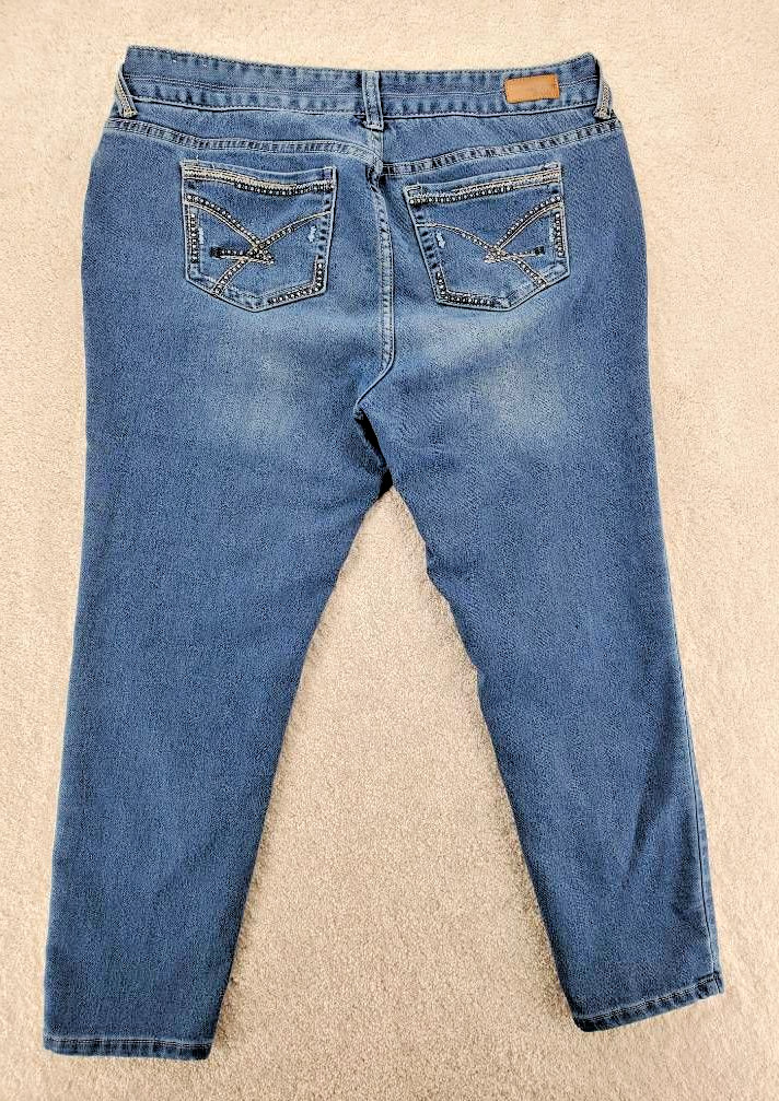 Amethyst Cropped Jeans Blue Whiskered Pockets Stretch Mid Rise Denim woman’s 14S