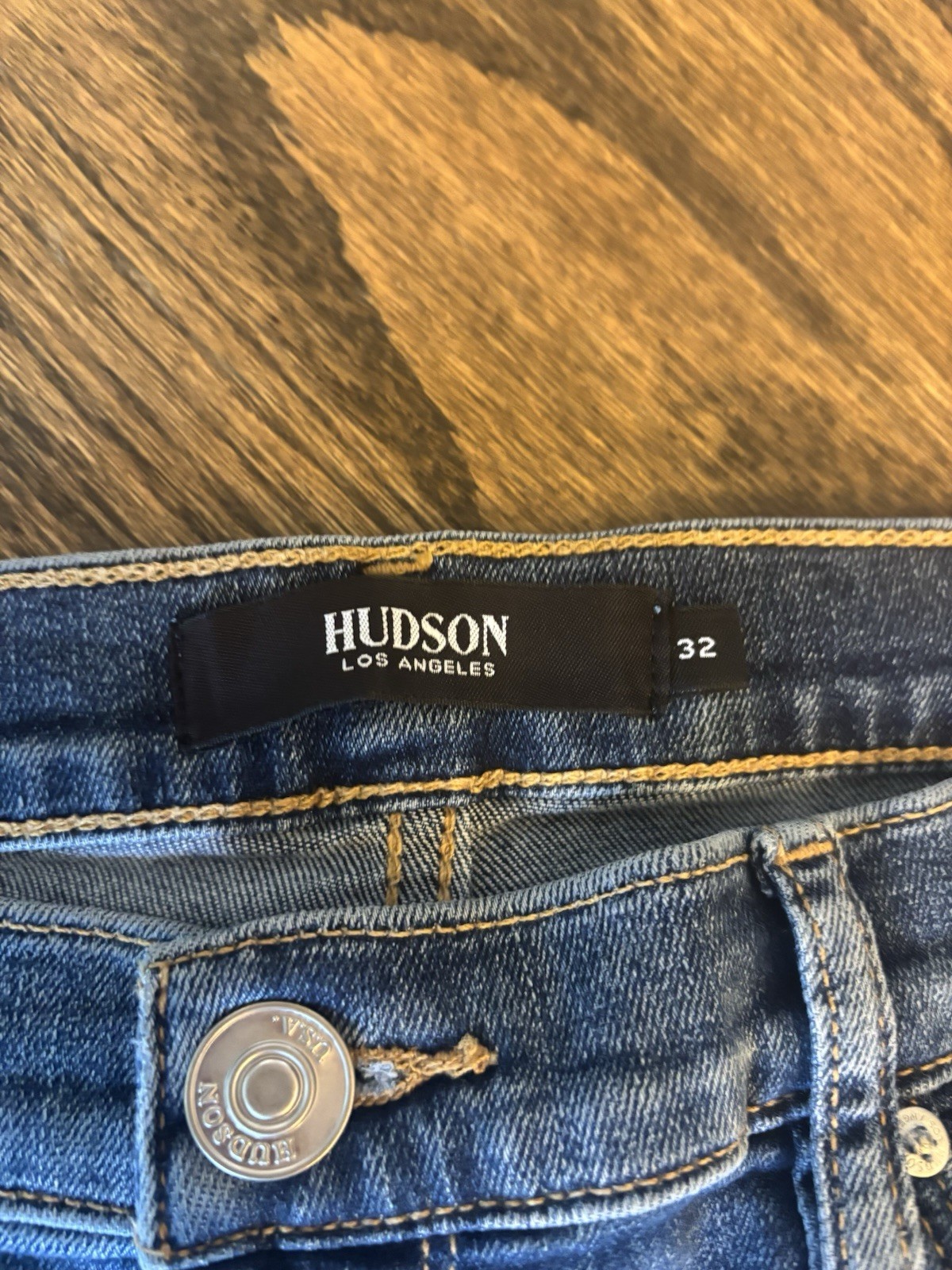 HUDSON Barbara High Waist Crop Straight Jeans – 32