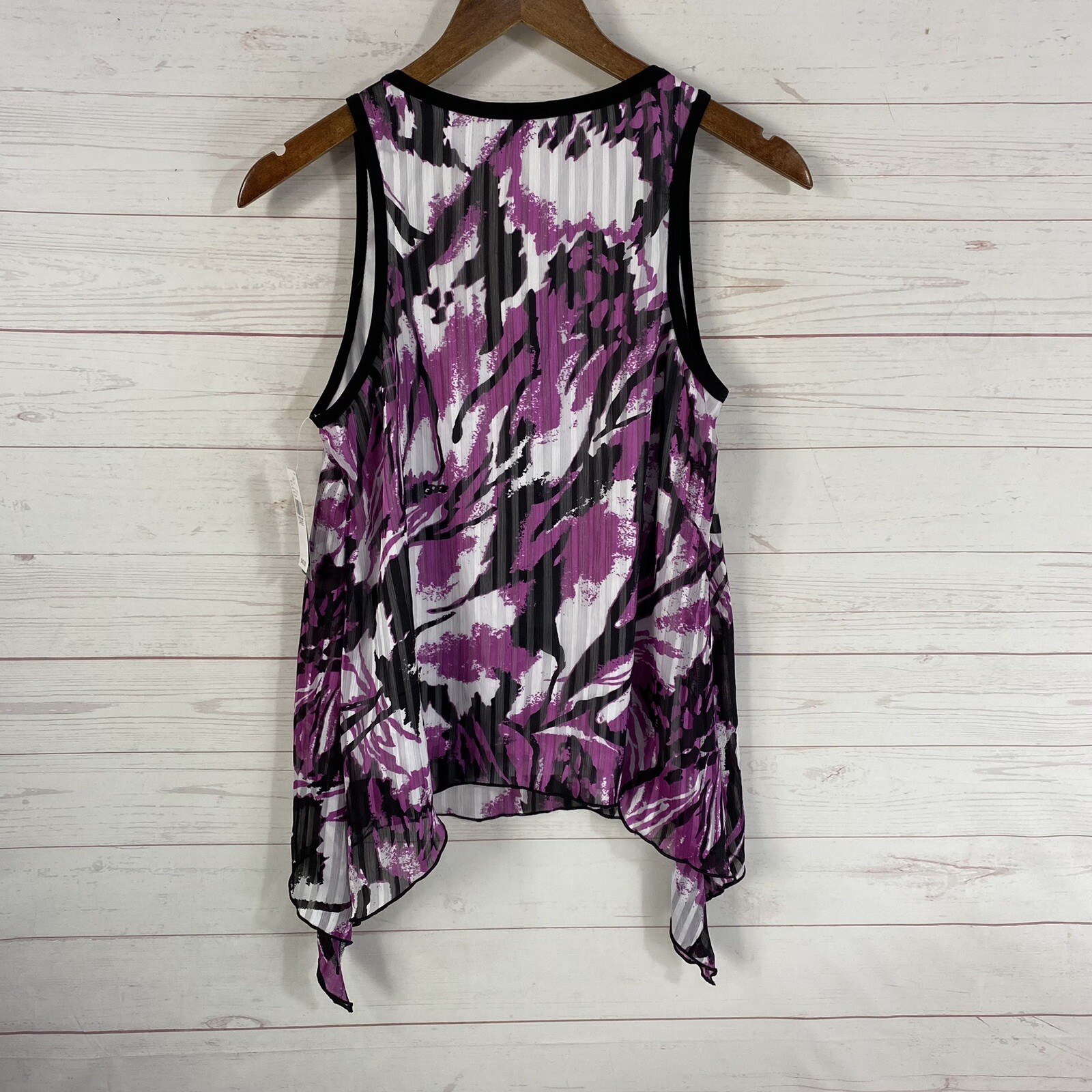 B-Wear Sharkbite Hem Abstract Print Tank Top L Purple Lined Chain Trim Neckline