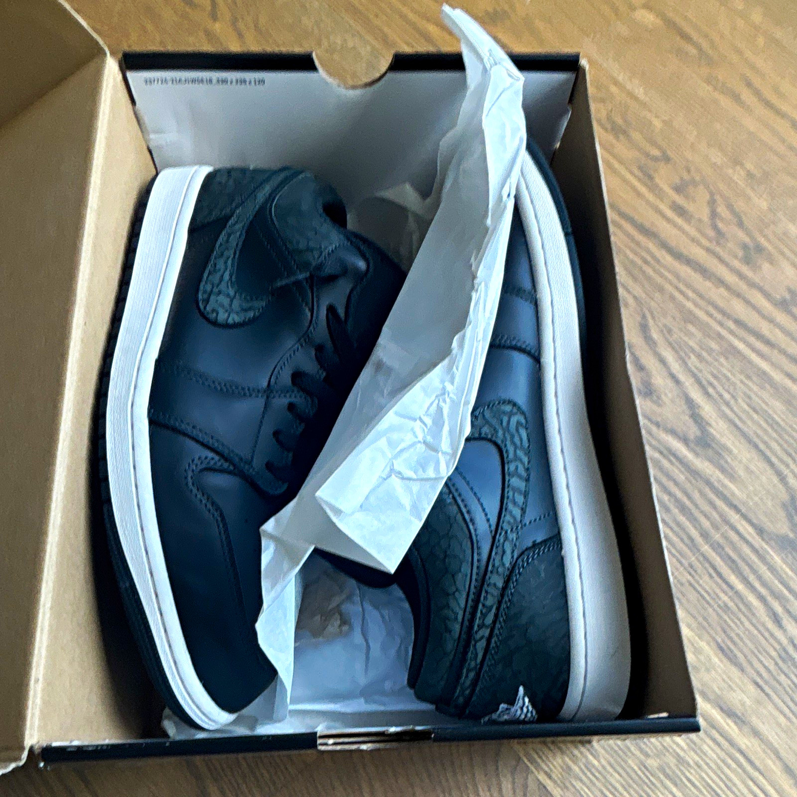 Jordan Air Jordan 1 Low SE Black Elephant Men’s Low Top Leather FB9907-001