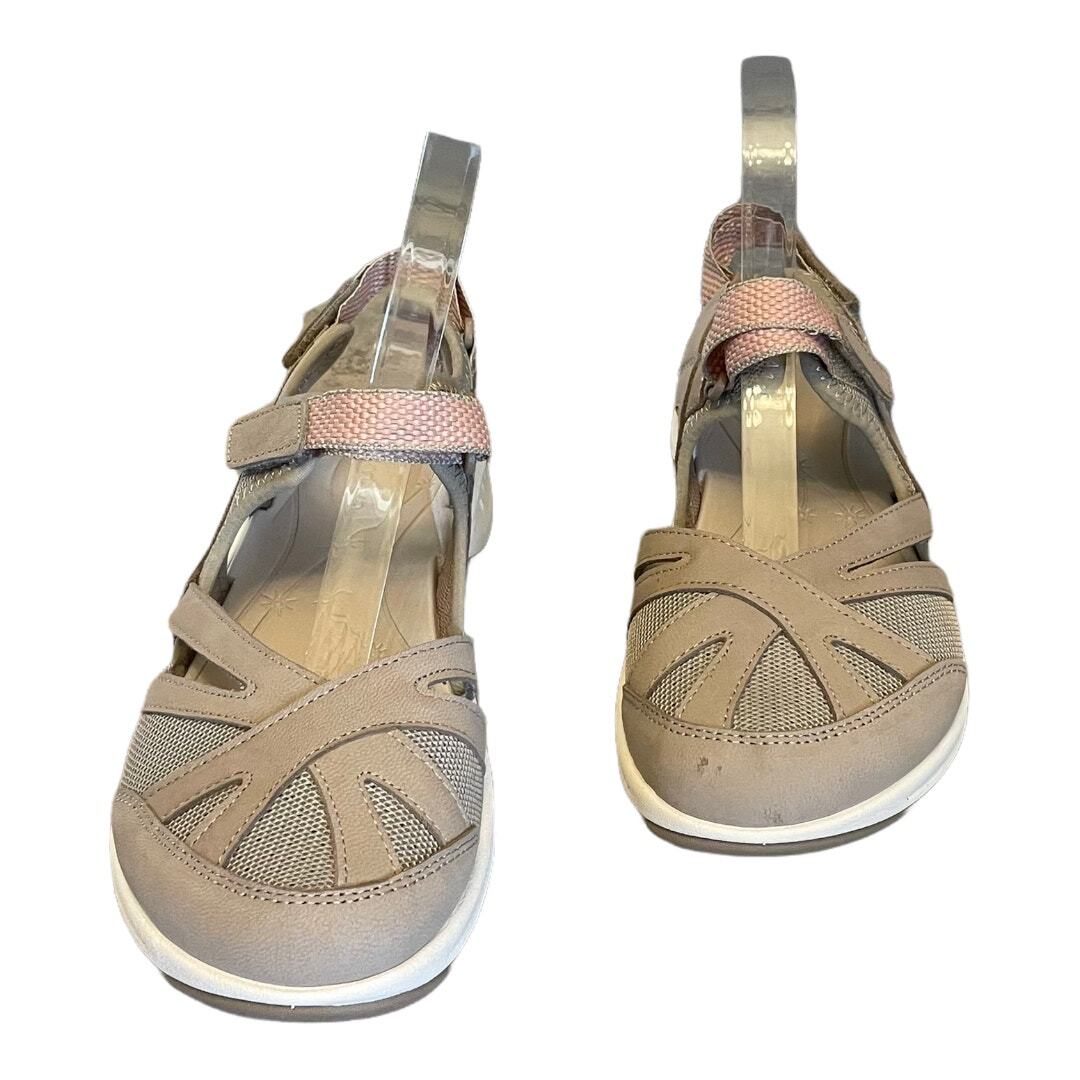 NEW Easy Spirit Splash Water Resistant Comfort Sandal Taupe