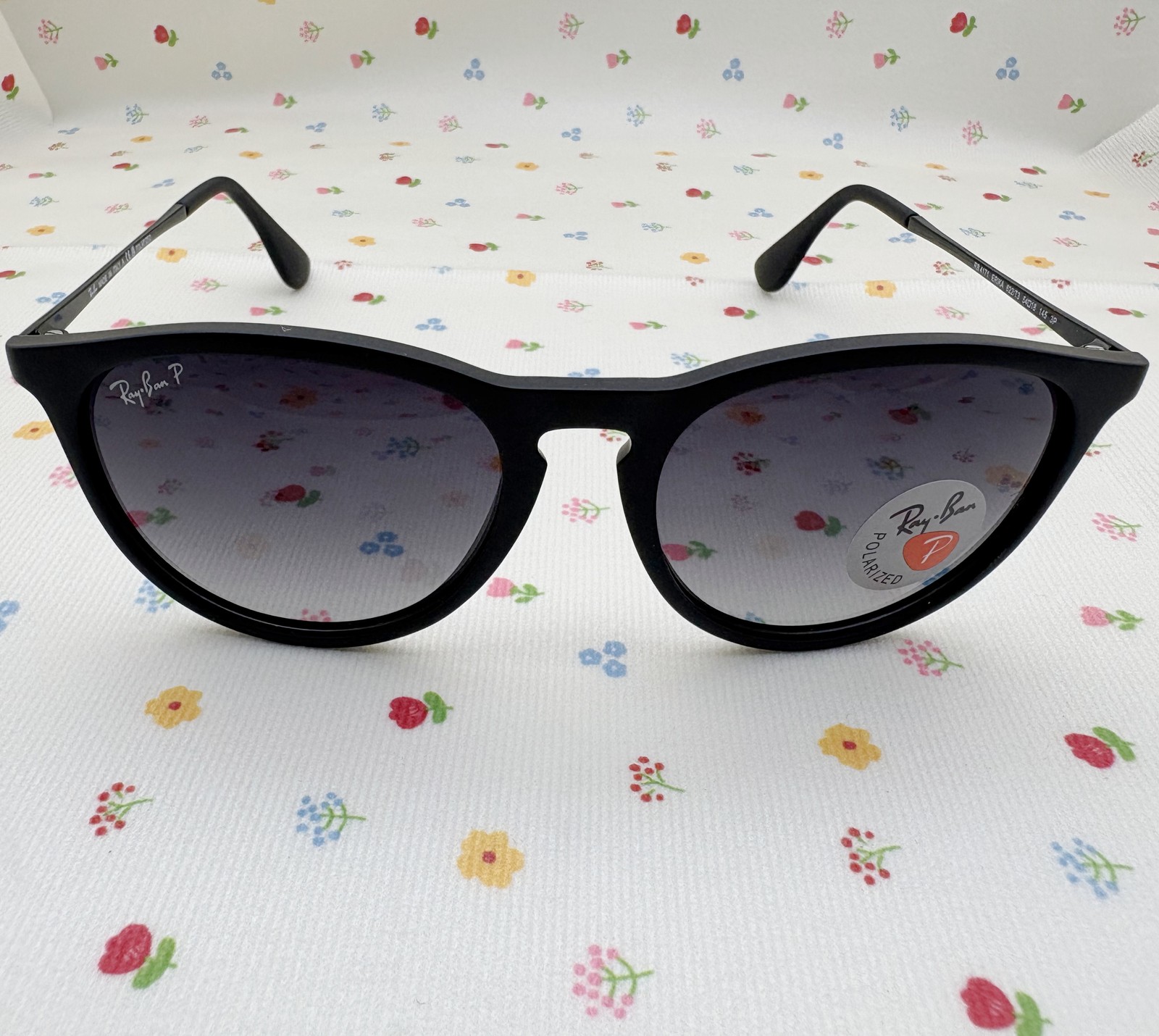 Ray-Ban RB4171 622/T3 54-18 Erika Matte Black Frame Grey Gradient Polarized Lens