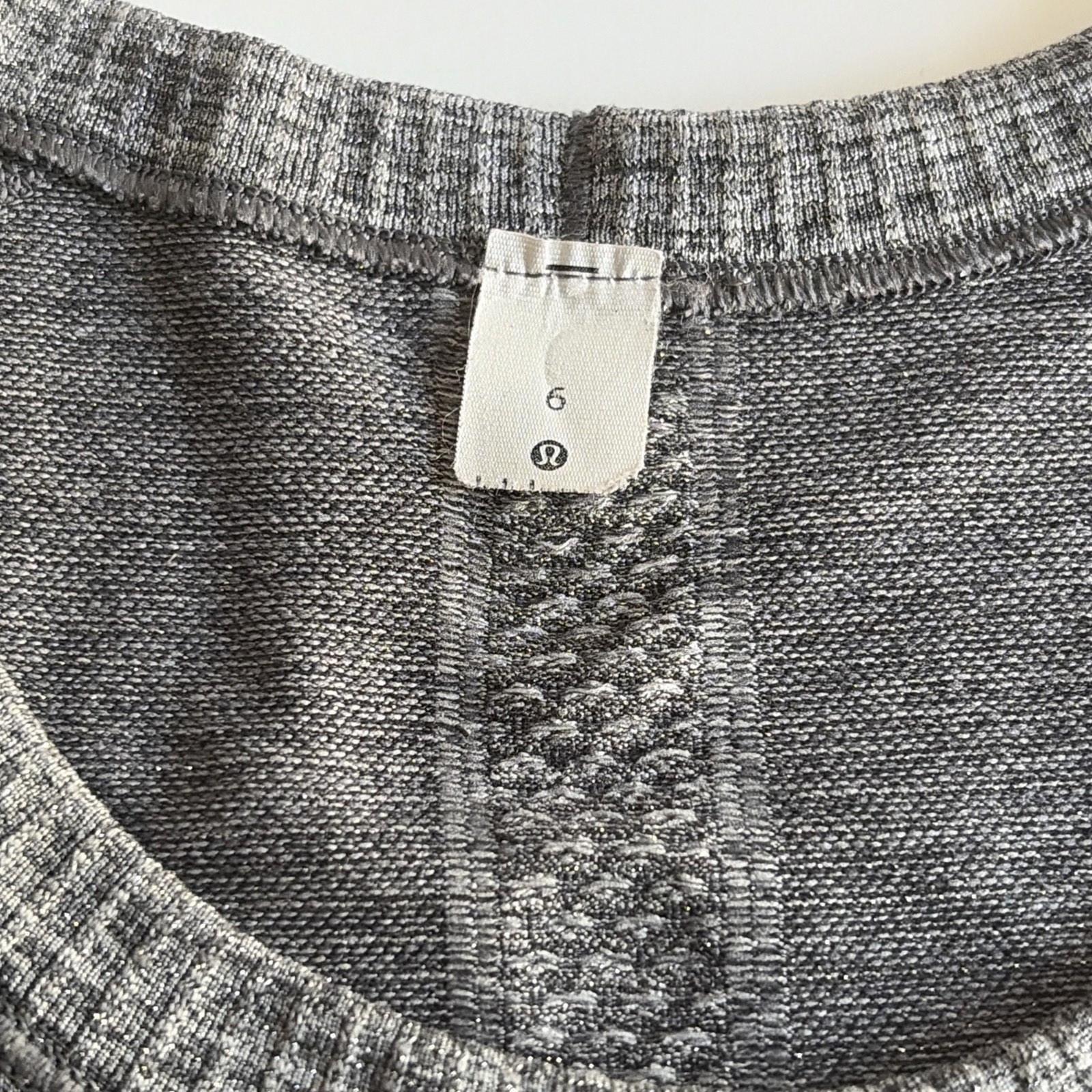 Lululemon Swiftly Tech Size 6 Short Sleeve DKRD Top see pics for measurements EX