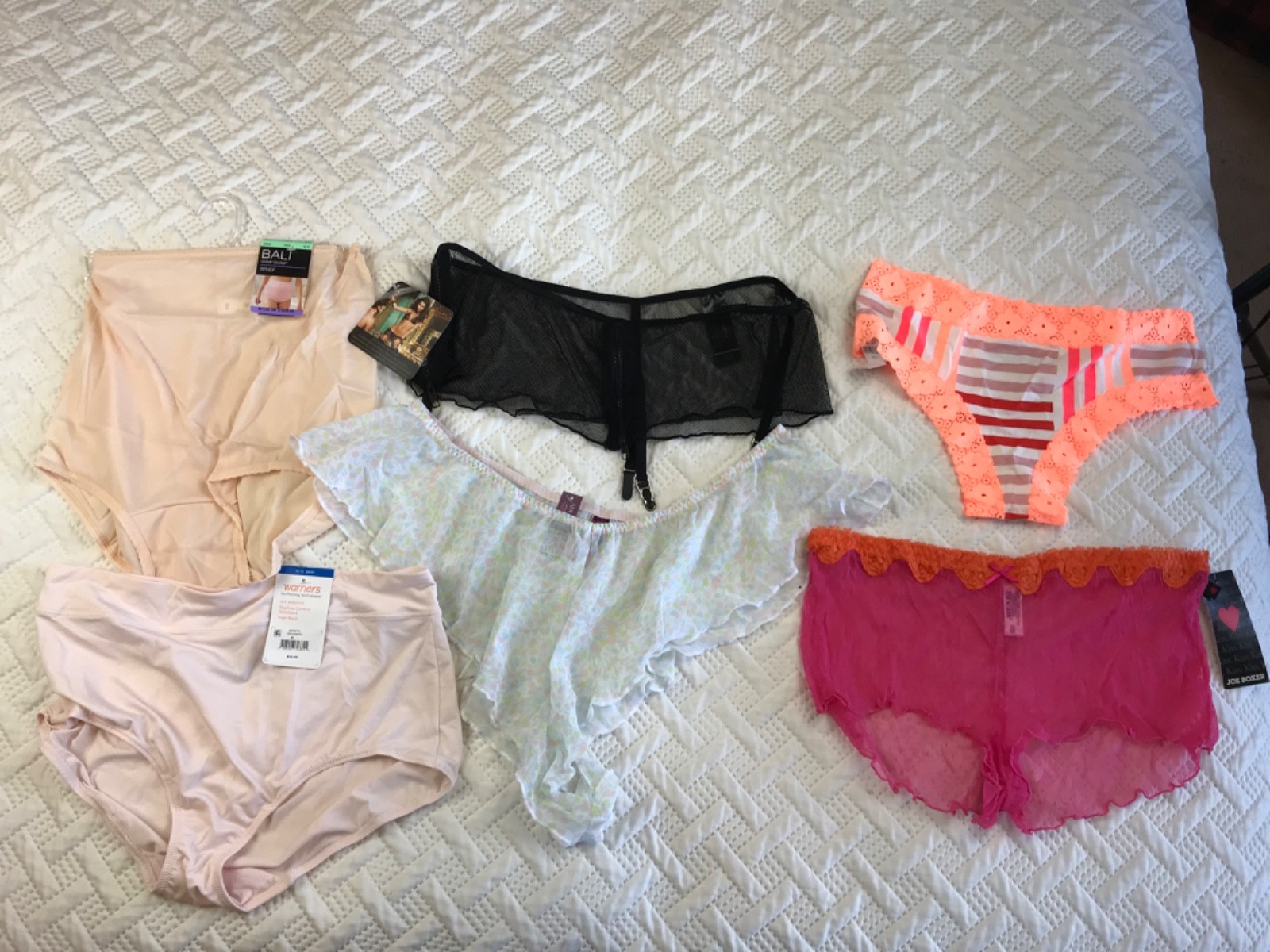 175 Wholesale lot womens new assorted panties underwear thong bras briefs resale