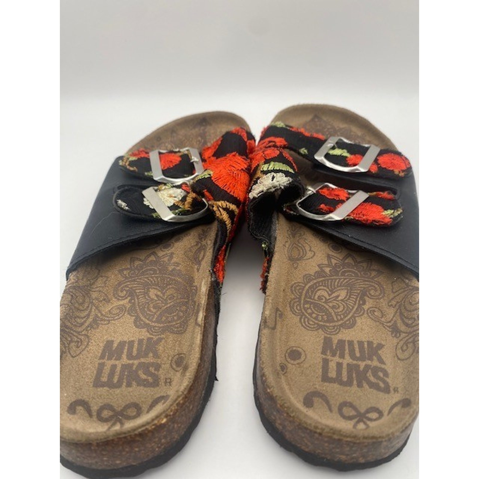 MUK LUKS Women’s Size 6.5 Double Buckle Slide Sandals Black Floral Embroidered