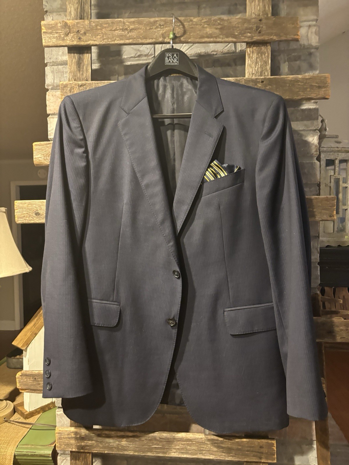 Men’s Jos. A. Bank Reserve Suit, 43R, 37/38 X32.5, Gray and Blue