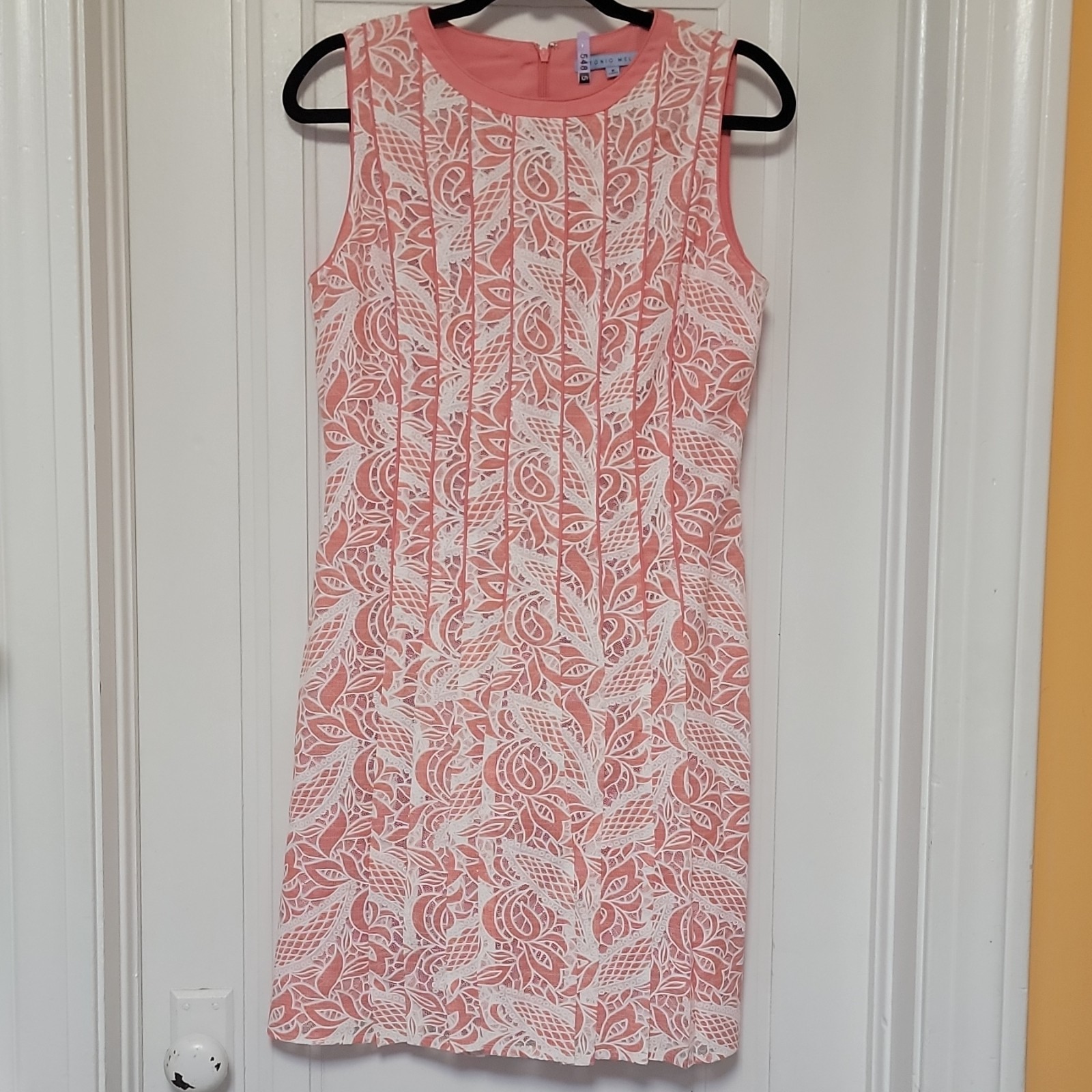 Antonio Melani Sheath Dress Floral Lace Sleeveless Knee-Length Zip Lined 6