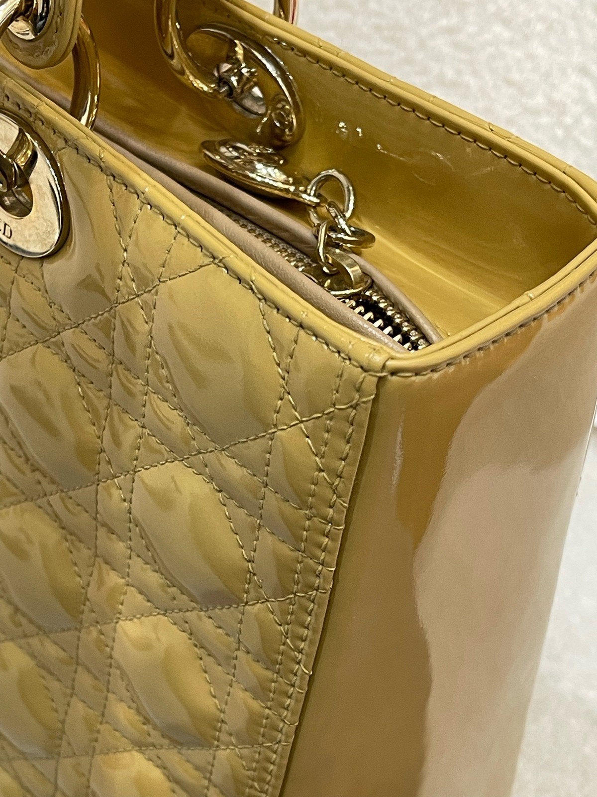 Dior Pre-Owned Authentic Luxury Handbag Yellow 32*25*11 Free Tracked Shipping