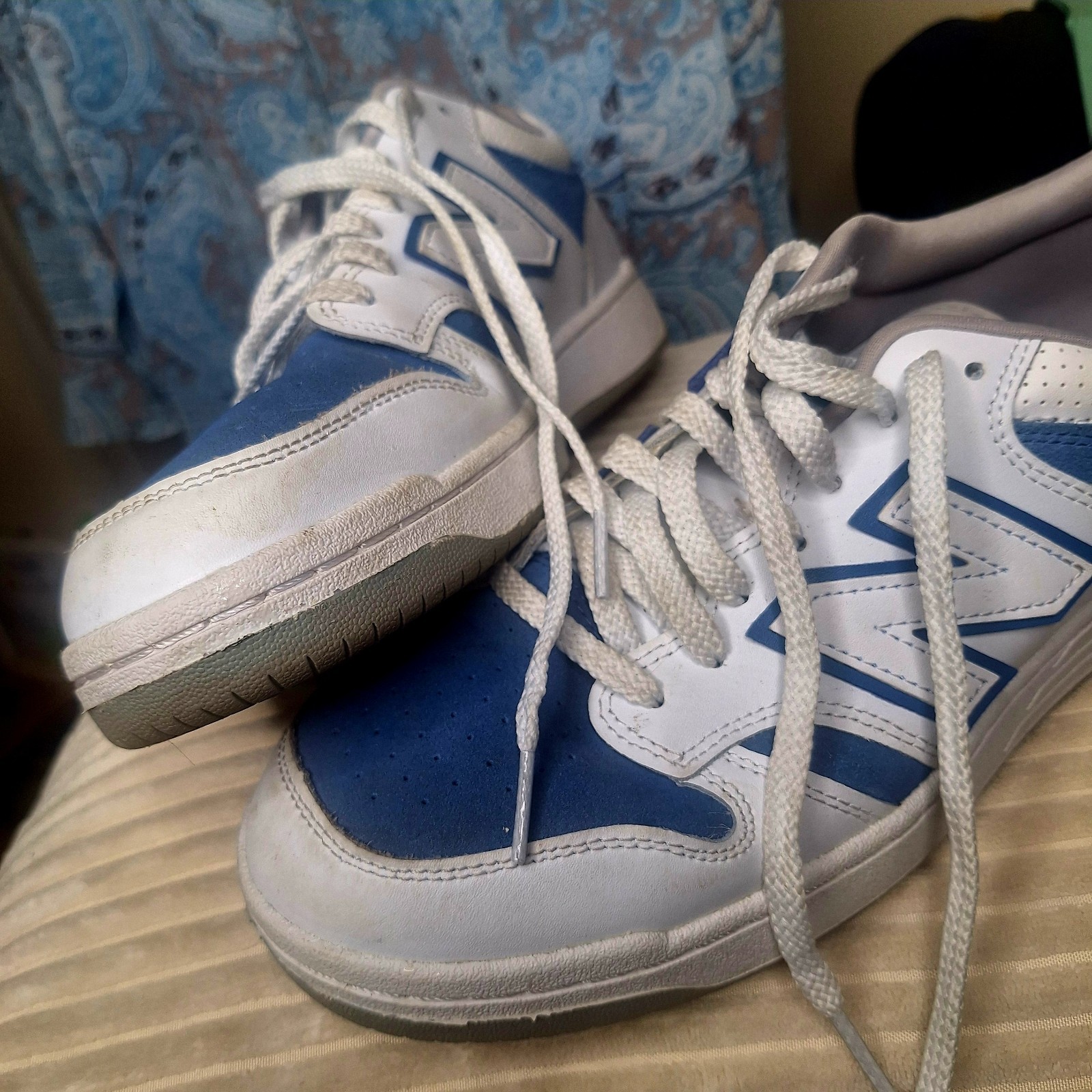 New Balance Men’s 480 White/Blue Colorblock Lace-Up Low Top Athletic Sneakers
