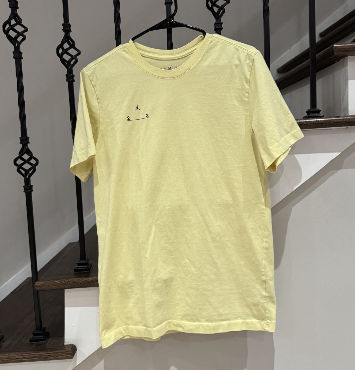 Jordan 23 Engineered Men’s Yellow Graphic Logo Crewneck T-Shirt Size M