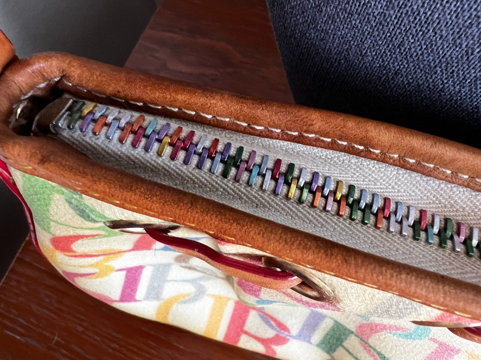 VTG Dooney & Bourke Purse SIGNATURE Rainbow Zipper Small 8.75 x 4.75