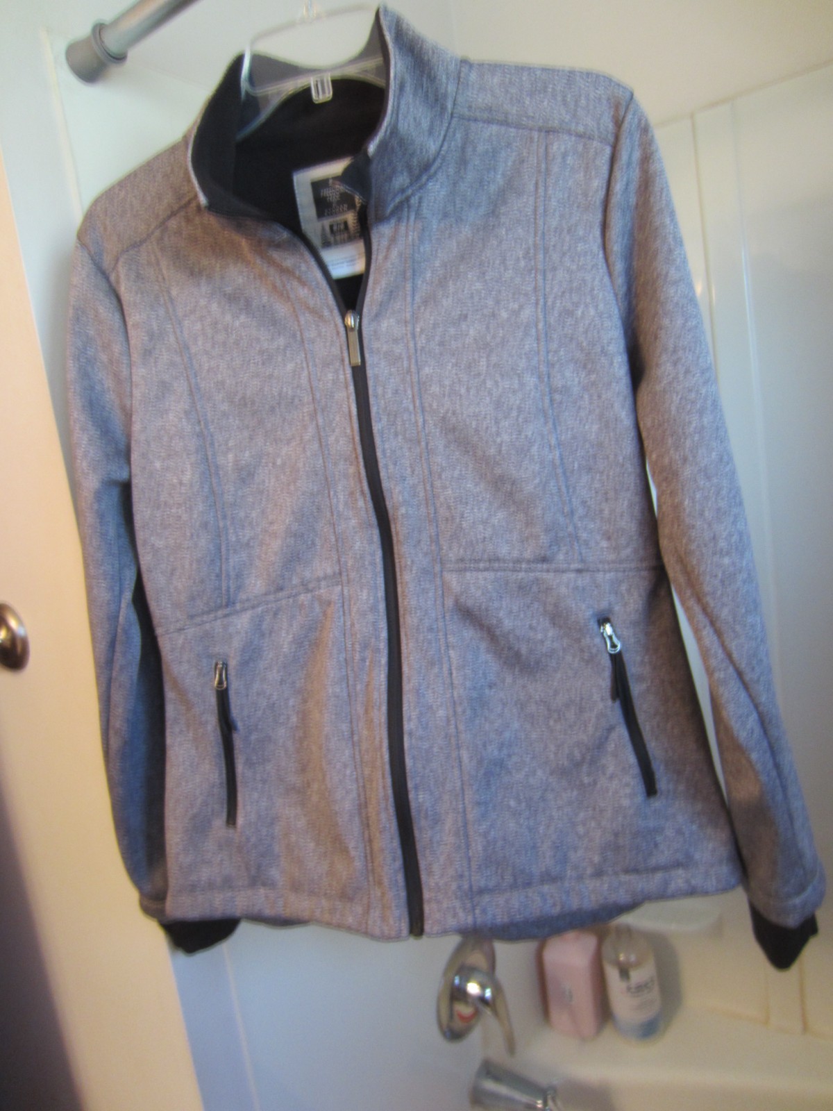 NWOT women’s soft shell jacket Freedom Trail by Kyodan Size M purple color