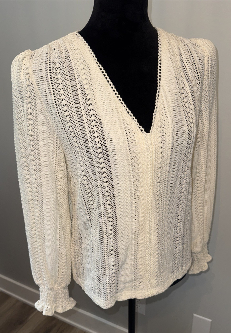 NWT Eyelet Crochet Top Off White Puff Sleeve Sz M Cottagecore Boho Beach Coverup