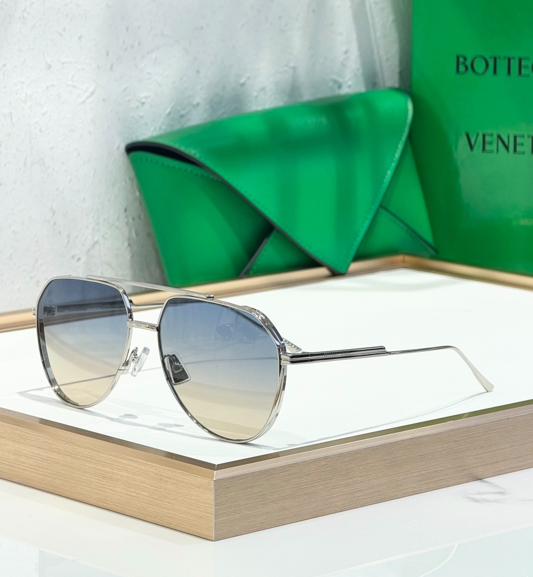 Bottega Veneta BV1465S Sunglasses SIZE:60口16-140