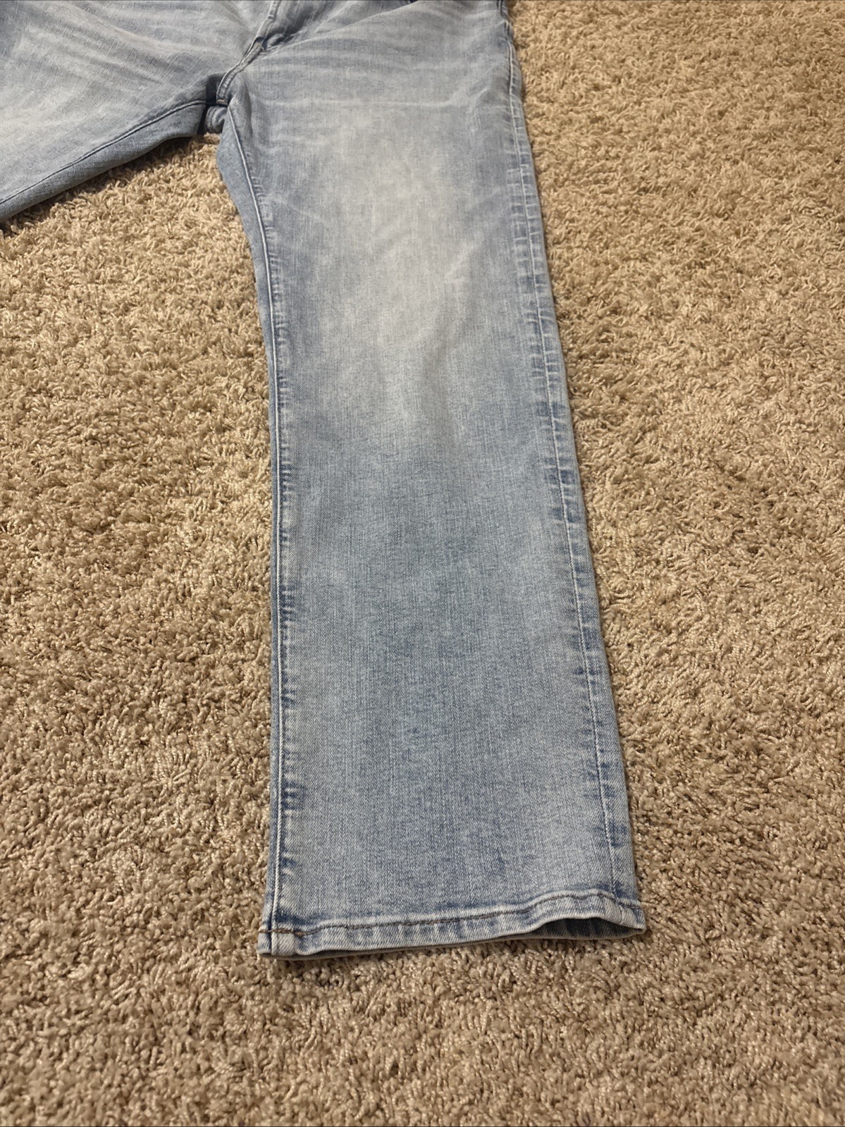 American Eagle – Slim, Straight, Airflex Jeans New With Tags
