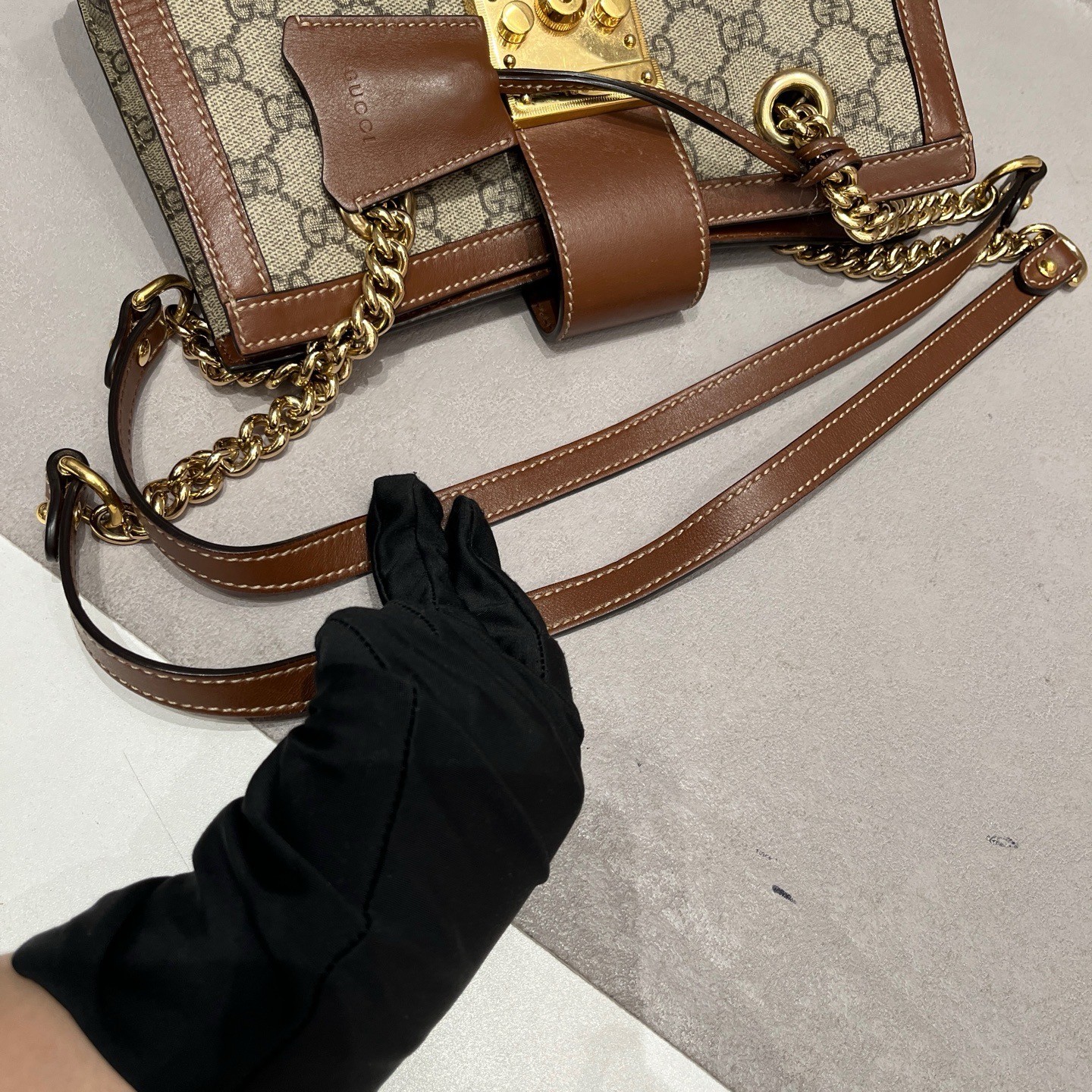 Gucci Pre-Owned Authentic Padlock Series Shoulder Bag Caramel