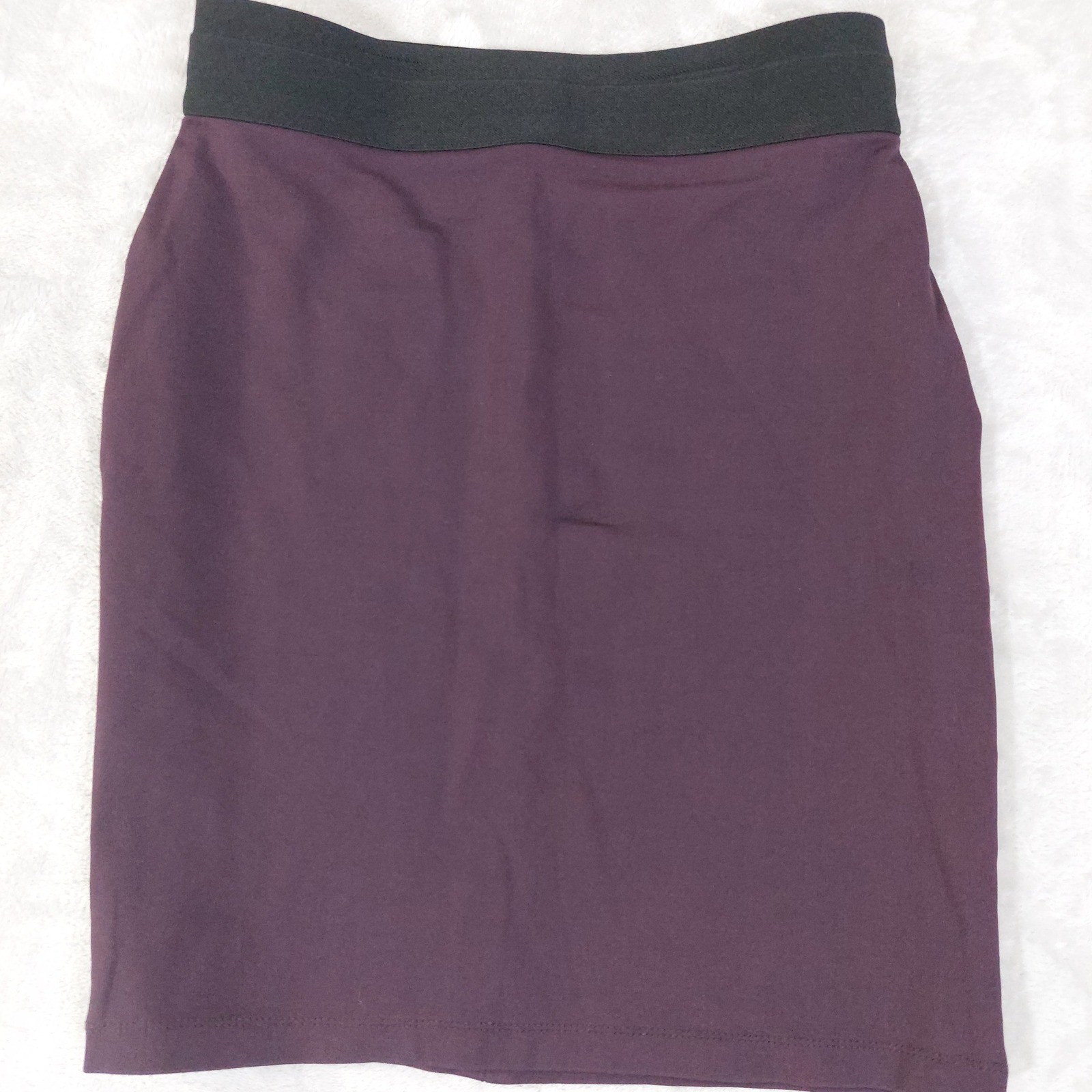 BCBGMAXAZRIA Purple Pencil Skirt – Knee Length, Fitted, Career Wear