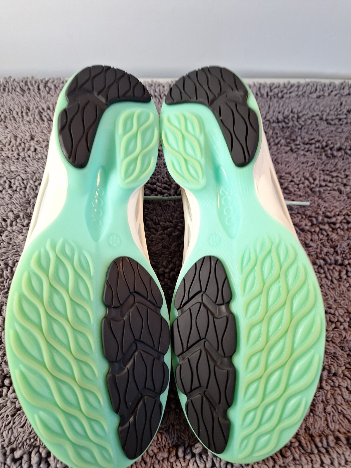 Ecco Biam Sneakers Womans 8 Gray Mint Green Crossfit Athletic Athlesier Active