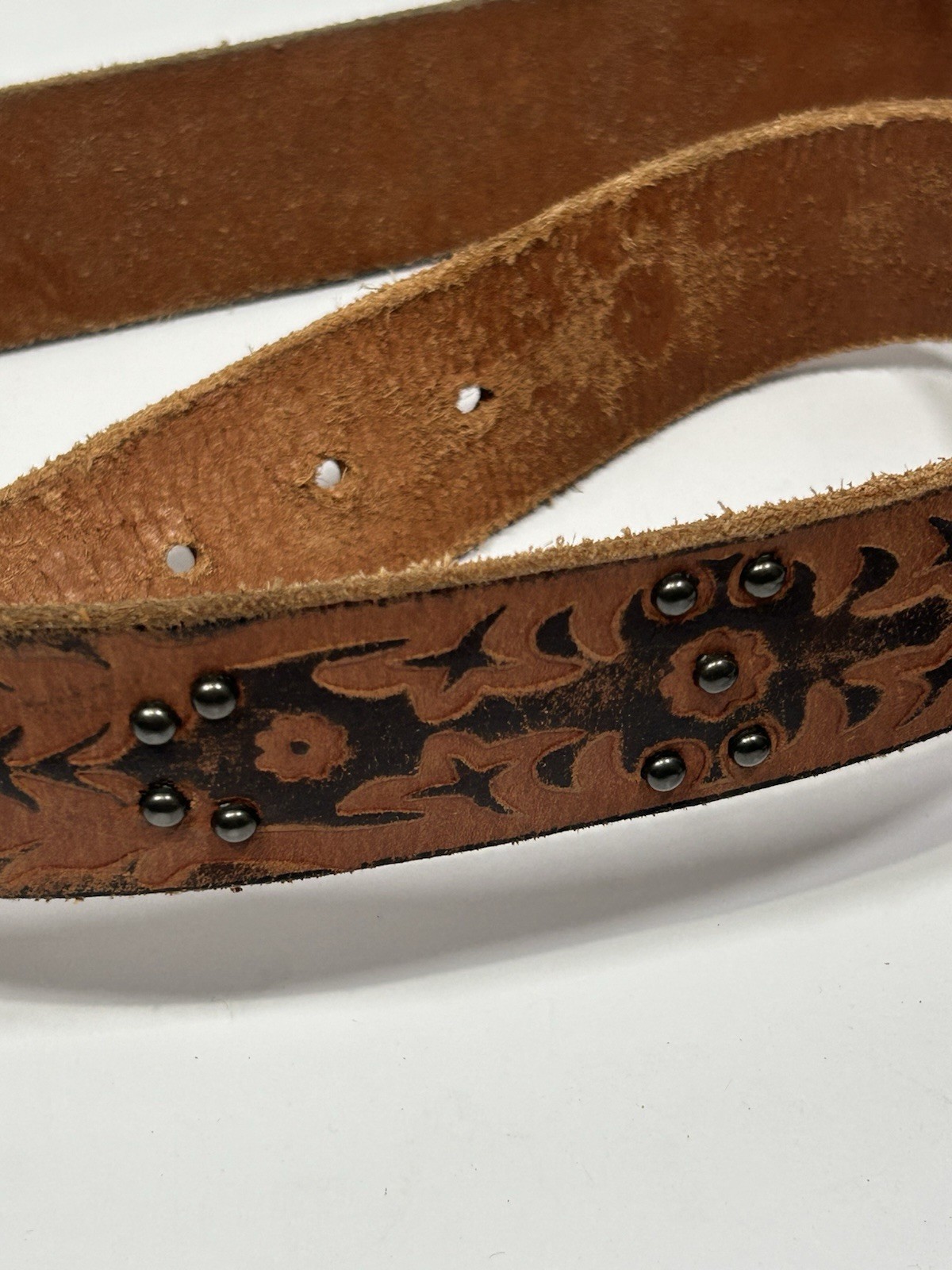 LEVI STRAUSS SIGNATURE STAMPED TOOLED BROWN LEATHER BELT BRASS STUDS 38-40 (43”)