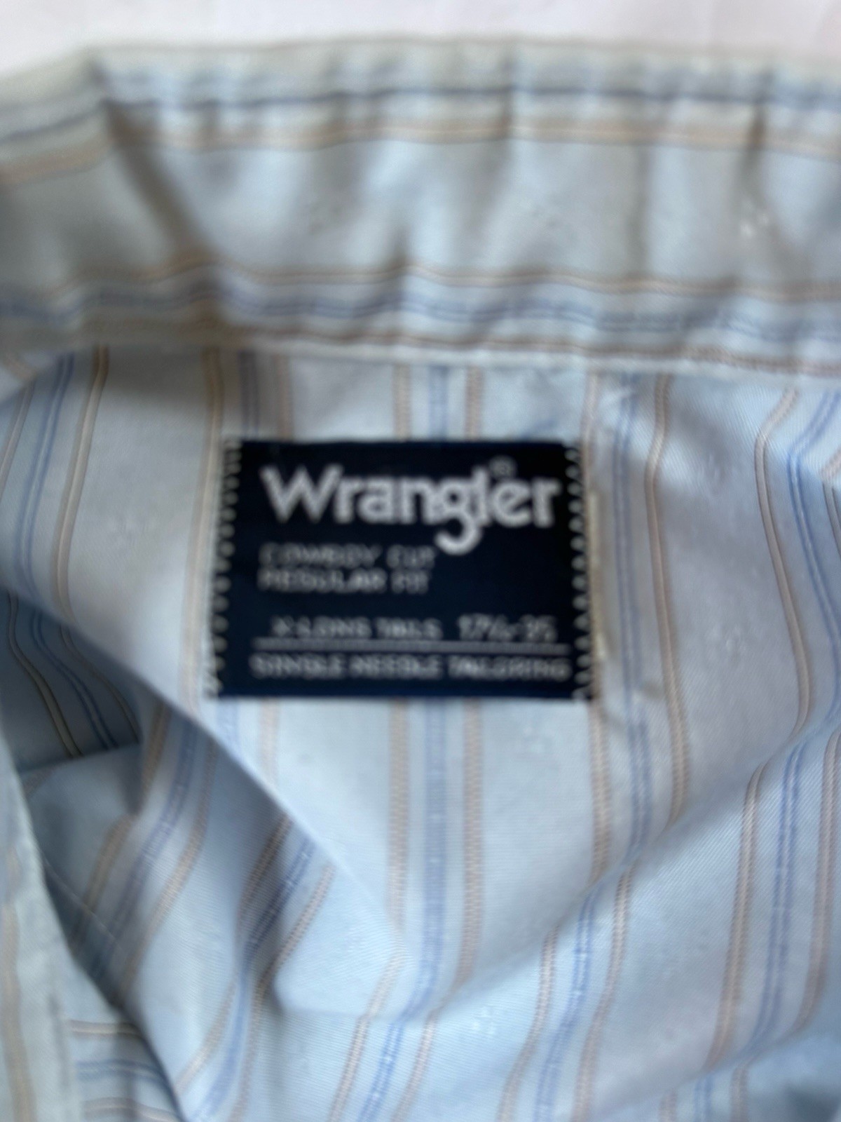 Wrangler Men’s 17 1/2-35 Light Blue Striped Western Pearl Snap Shirt Pockets