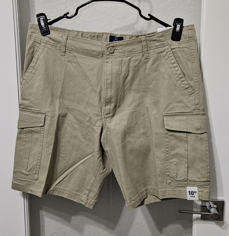 George Men’s Beige Solid Cargo Shorts Flat Front Cargo Pockets Button 10 in