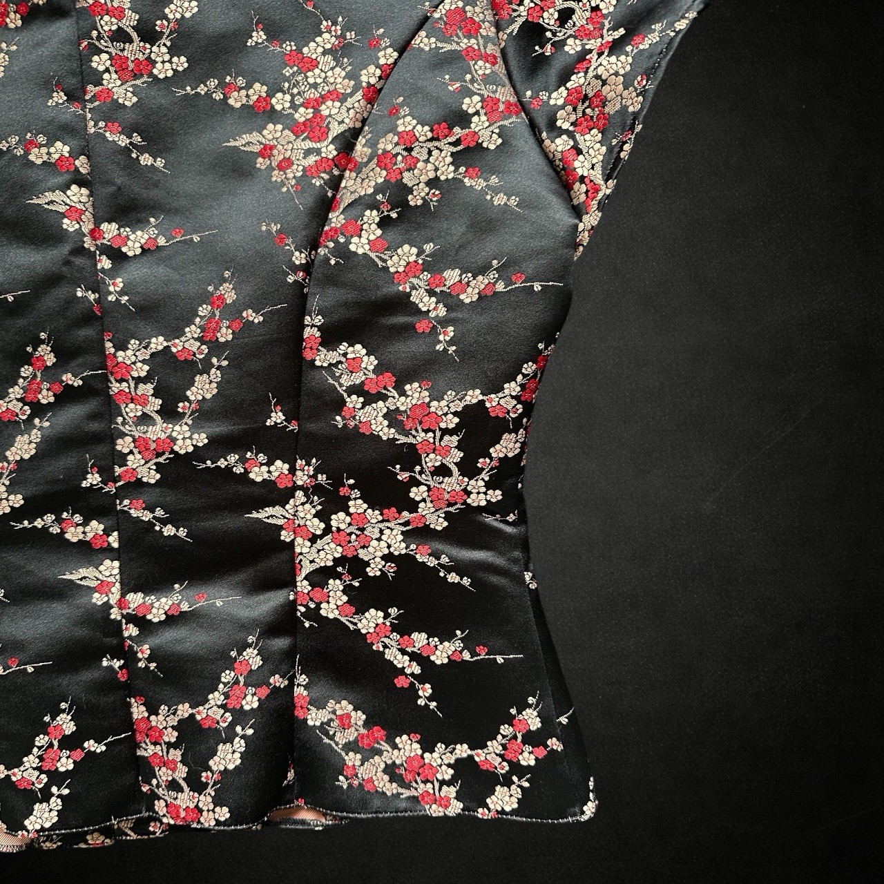 Principles Womens Y2K Asian Inspired Top 14 Black Red Floral Fitted Blouse 90s