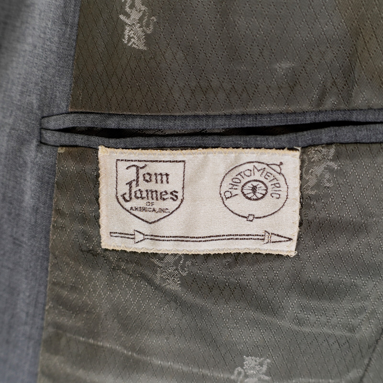 Tom James Gray W/ Hint Of Blue Wool 2 Button Blazer 38S