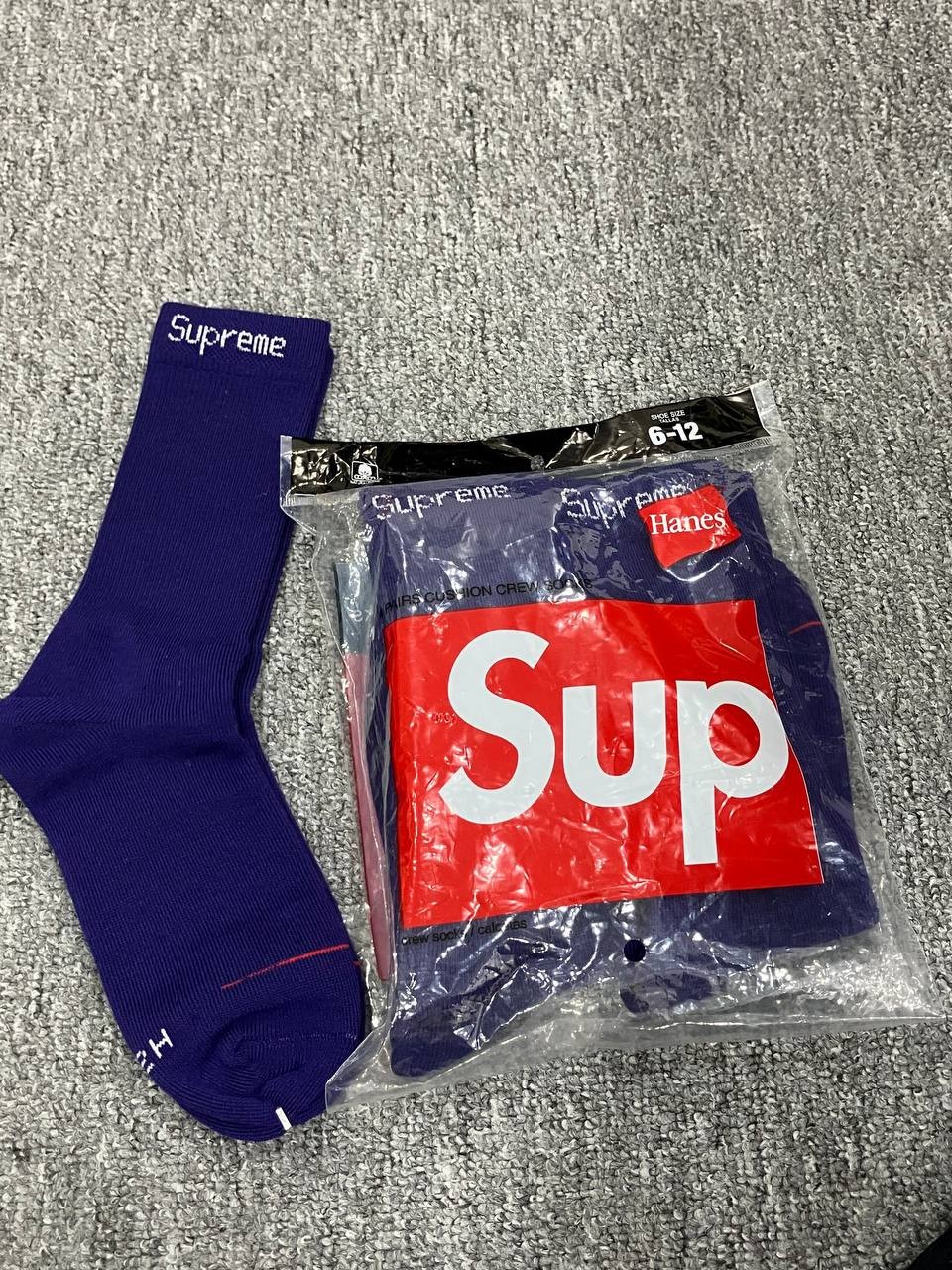 Supreme x Hanes Purple Crew Socks 4-Pack Size 6-12 Hypebeast Fast Ship US