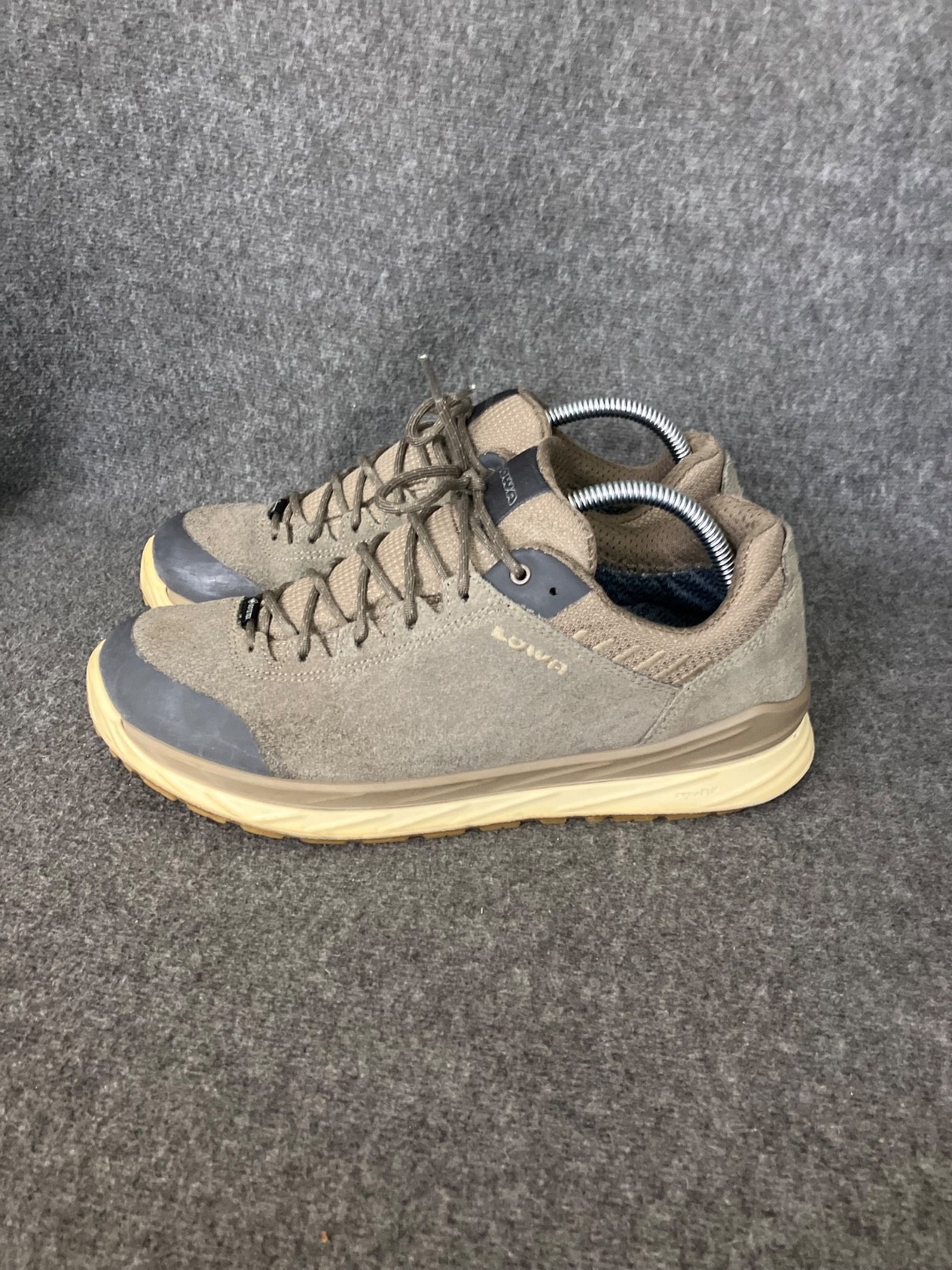 Lowa Malta GTX Lo Mens 9.5 Brown Suede Sneaker Hiking Gore-Tex Waterproof 310545