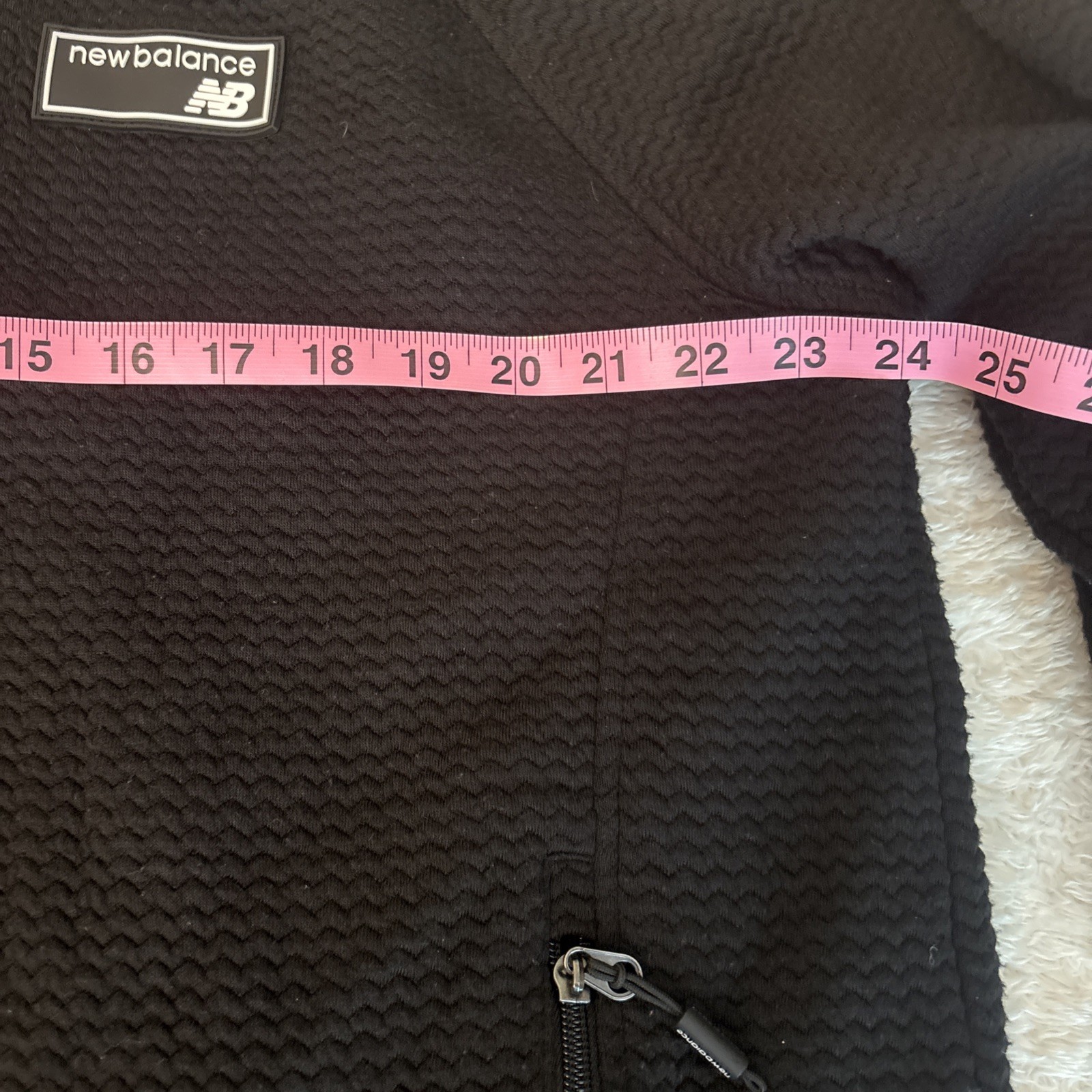 New Balance Athletic Hooded Textured Fabric Black Jacket Men’s Size XL