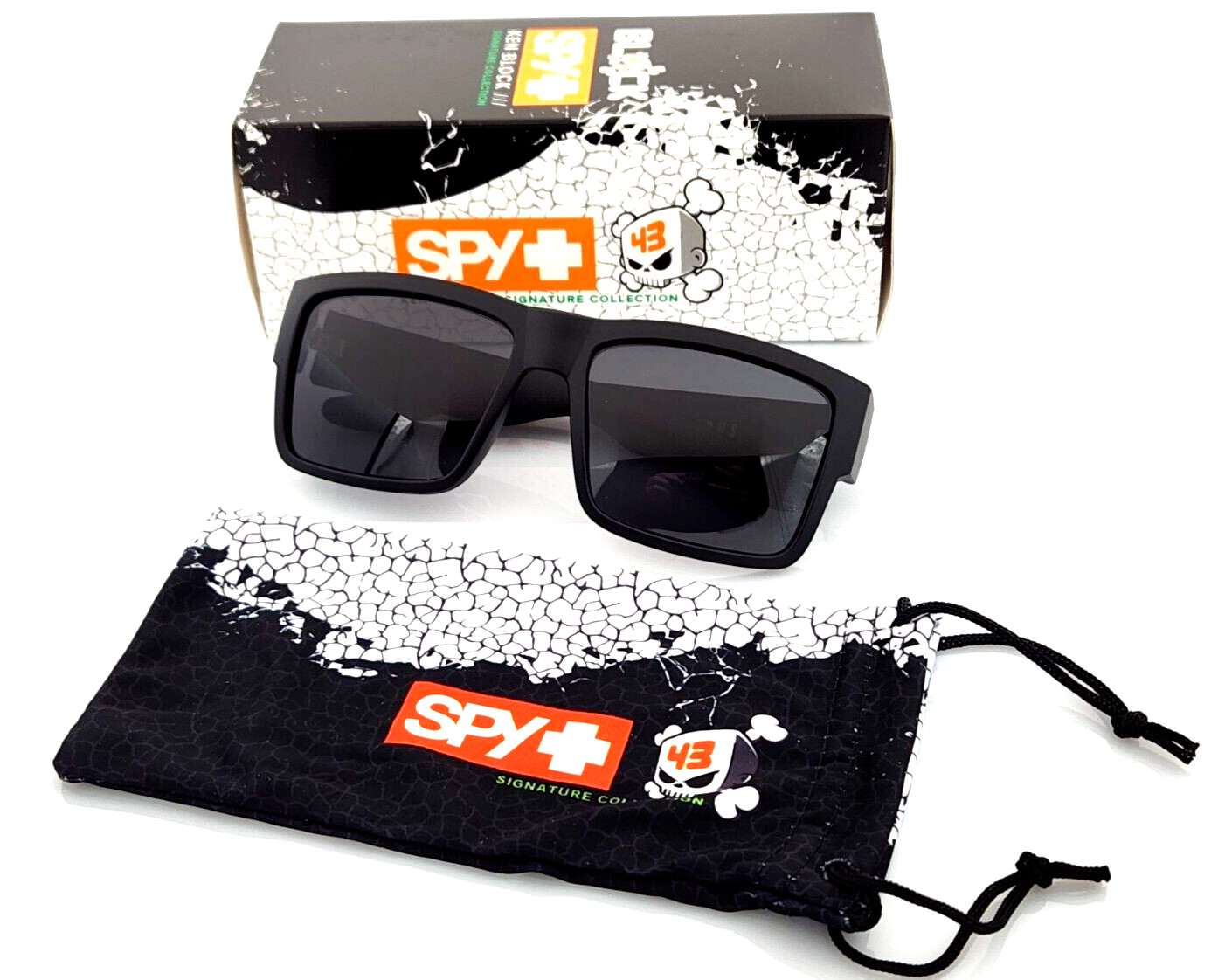 Men’s Cyrus Polarized Sunglasses Matte-Black Frame Smoke Polarized Lens 140mm