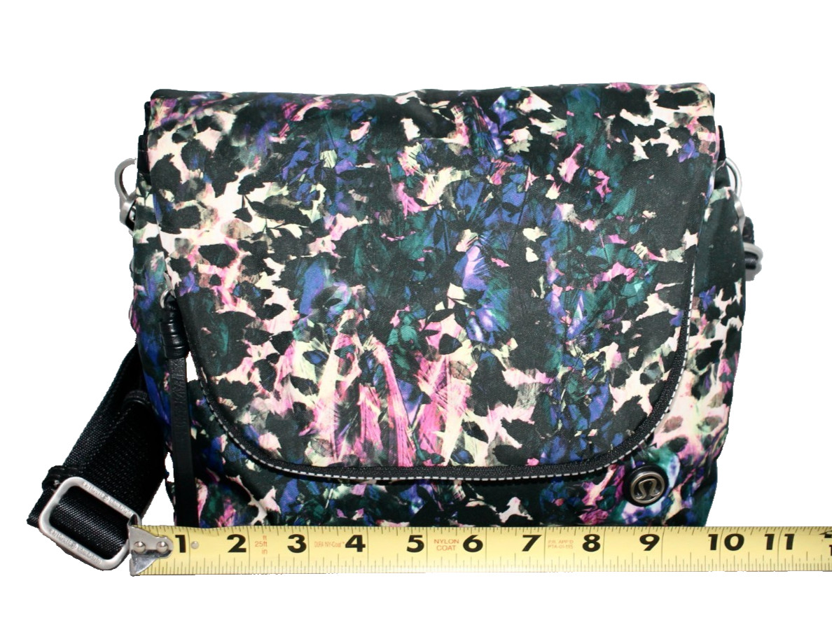 LULULEMON Party Om Crossbody Shoulder Bag Floral Backdrop Black Multi Deep Coal