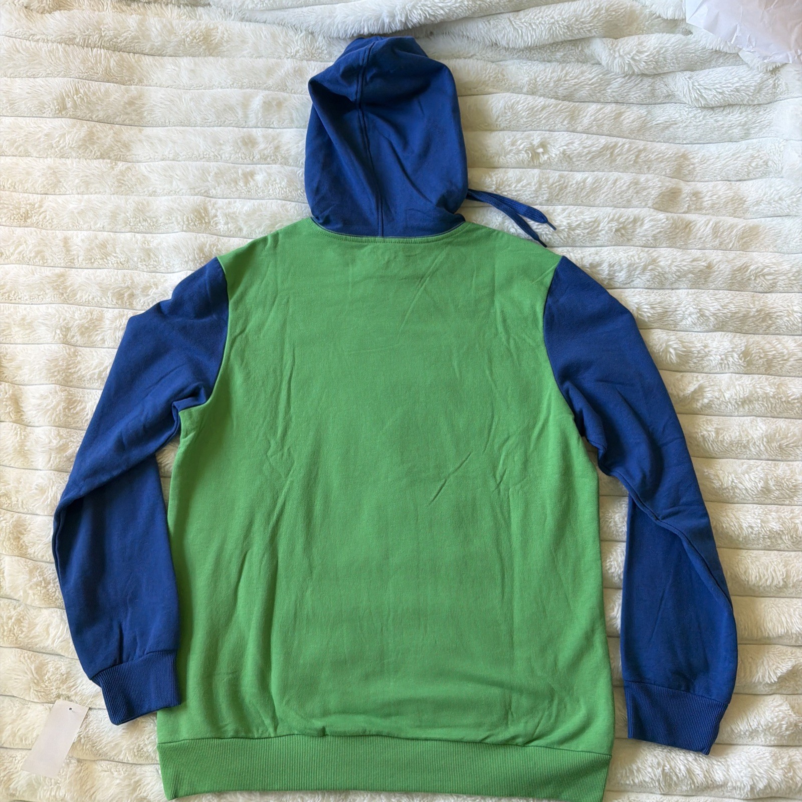 Super Mario-Nintendo Colorblock Pullover Hoodie Unisex Green & Blue Medium (NEW)