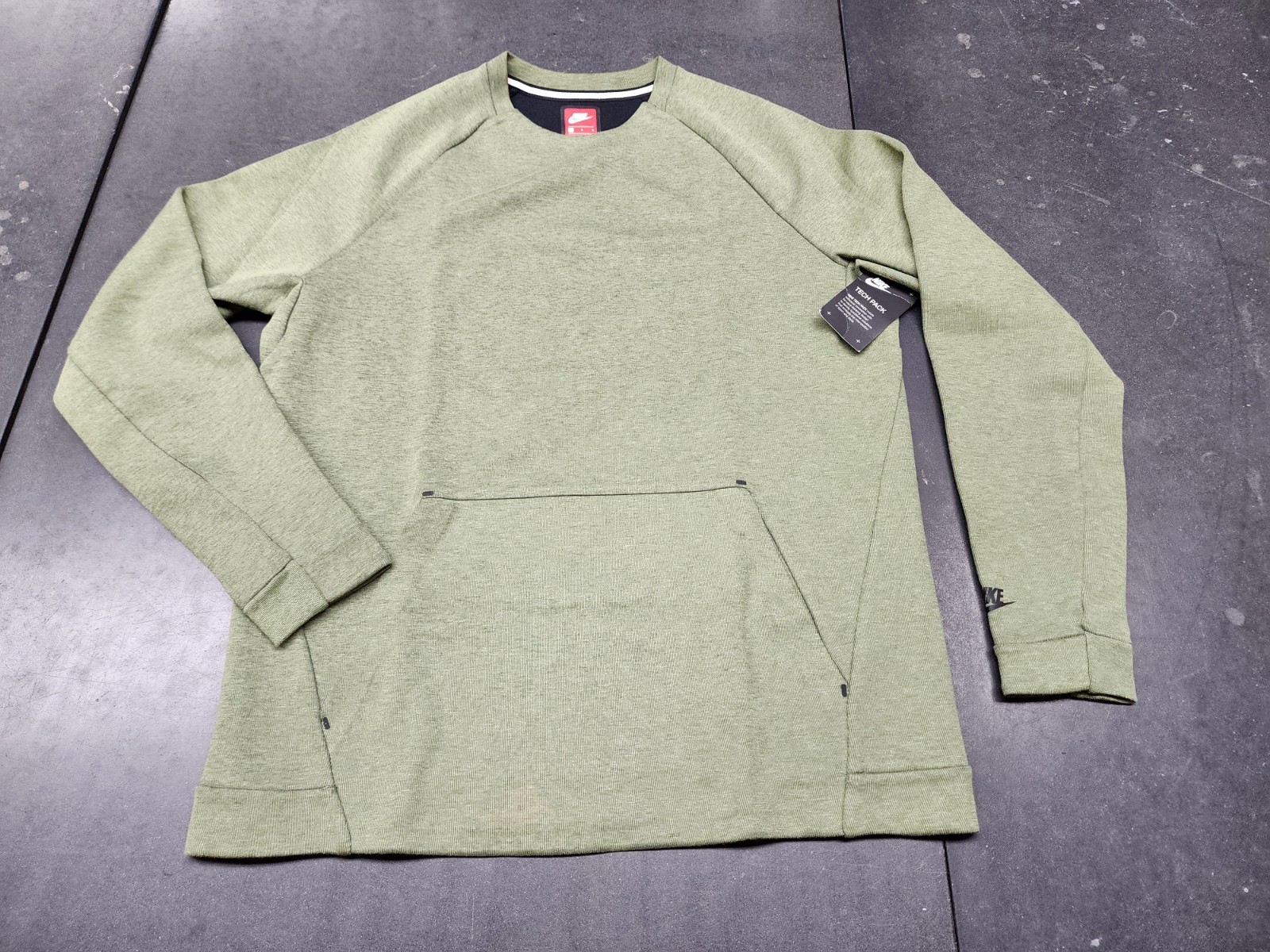 Nike NSW Tech Fleece Men’s Crewneck Sweatshirt – Olive Palm Green – Size Large