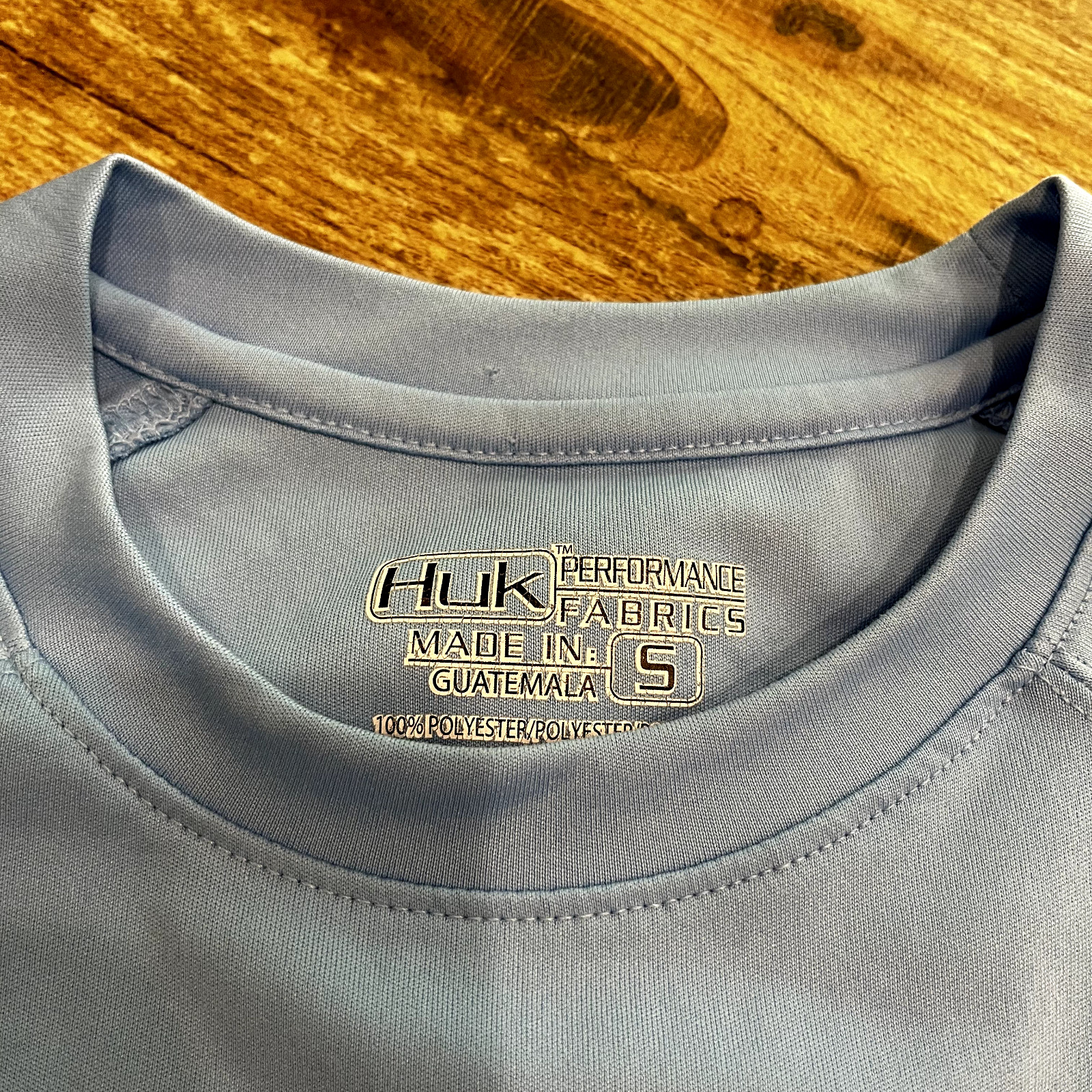 HUK Mens Shirt Small Performance Fabrics Blue Fishing Logo Long Sleeve Pullover