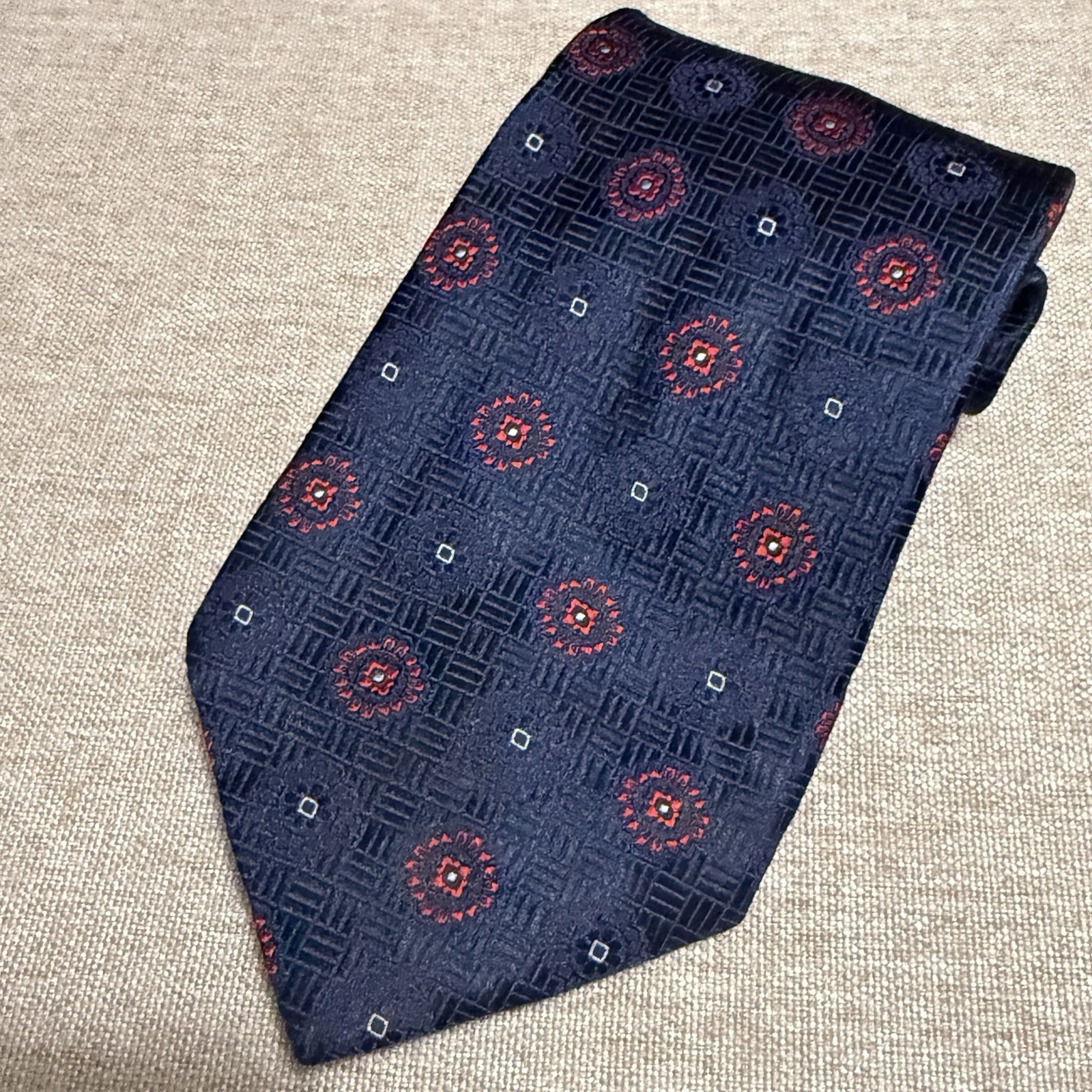 Daniel Cremieux Signature Collection Handmade Seven-Fold Navy Men’s Silk Tie 61″