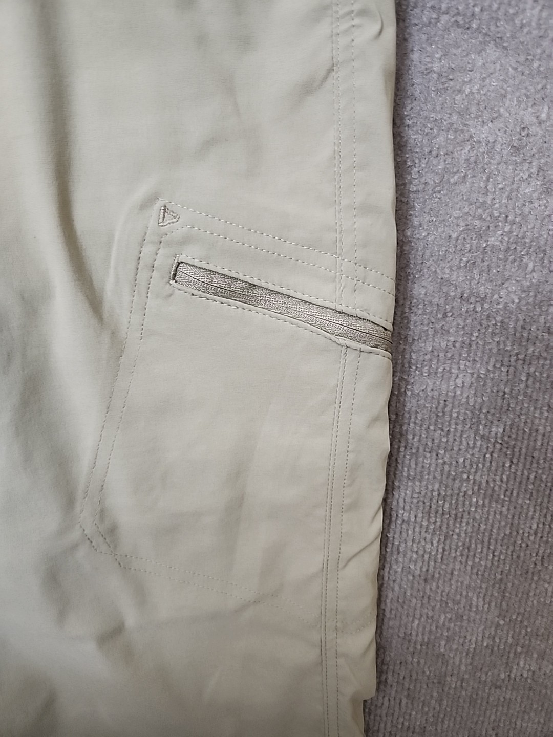 Eddie Bauer Rainier Capri Pants Womens 12 Tan Nylon Stretch Hiking UPF 50+
