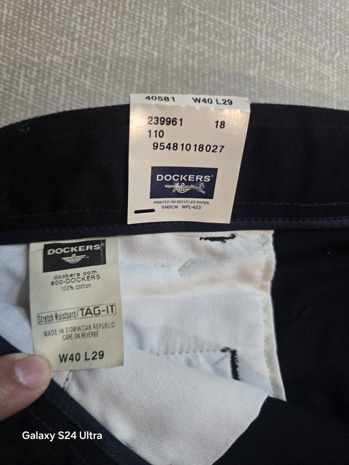 Dockers Mens 40×29 Original Khaki Classic Fit Pleated Pants Navy Blue NEW NWT