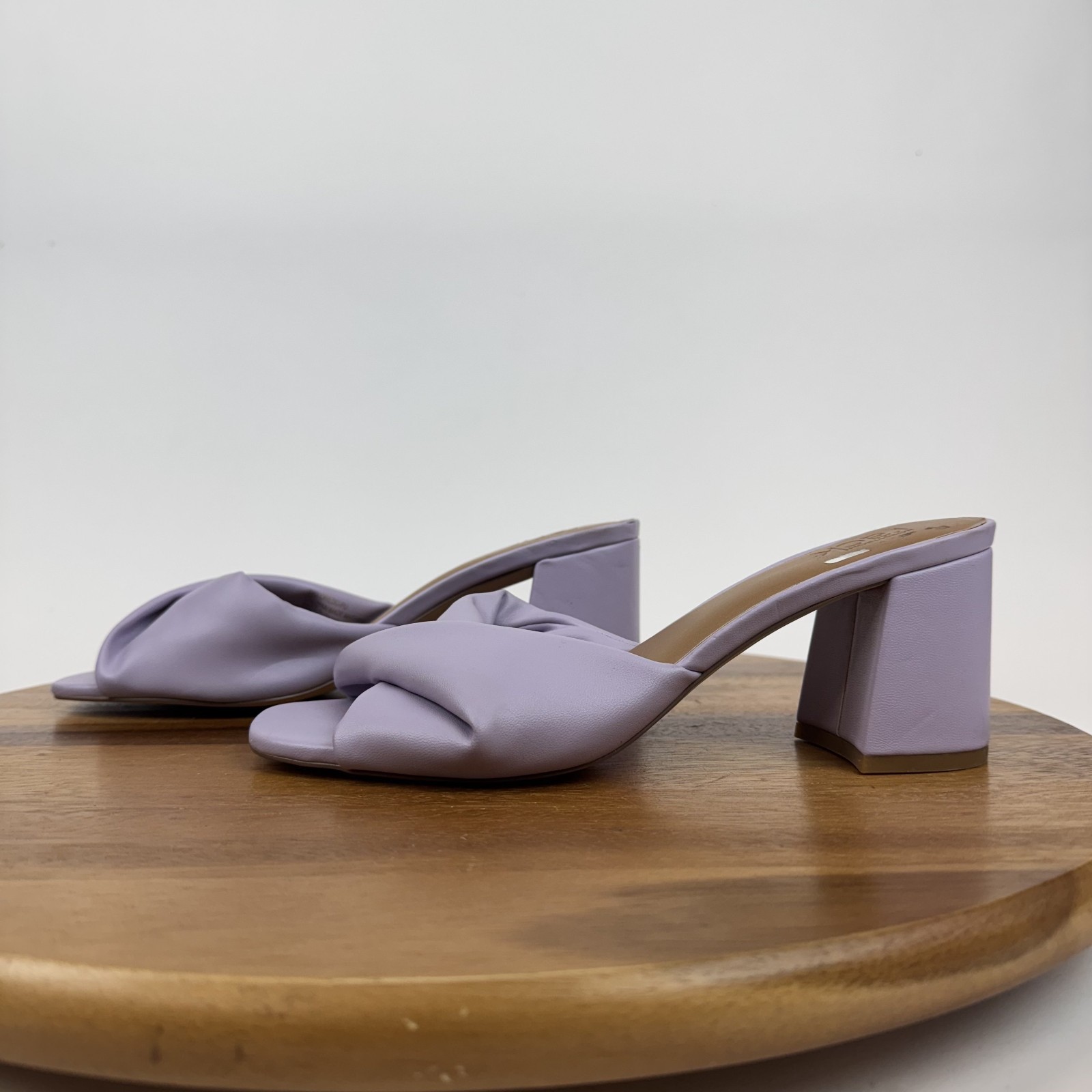 Womens Nordstrom Rack Loredo Lilac Faux Leather Heeled Slide Sandals Size 8 M