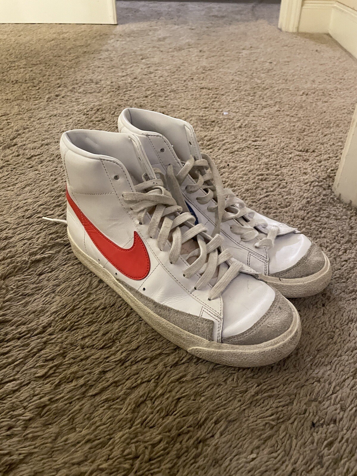 Size 10 – Nike Blazer Mid ’77 Vintage White Blue Red 2022
