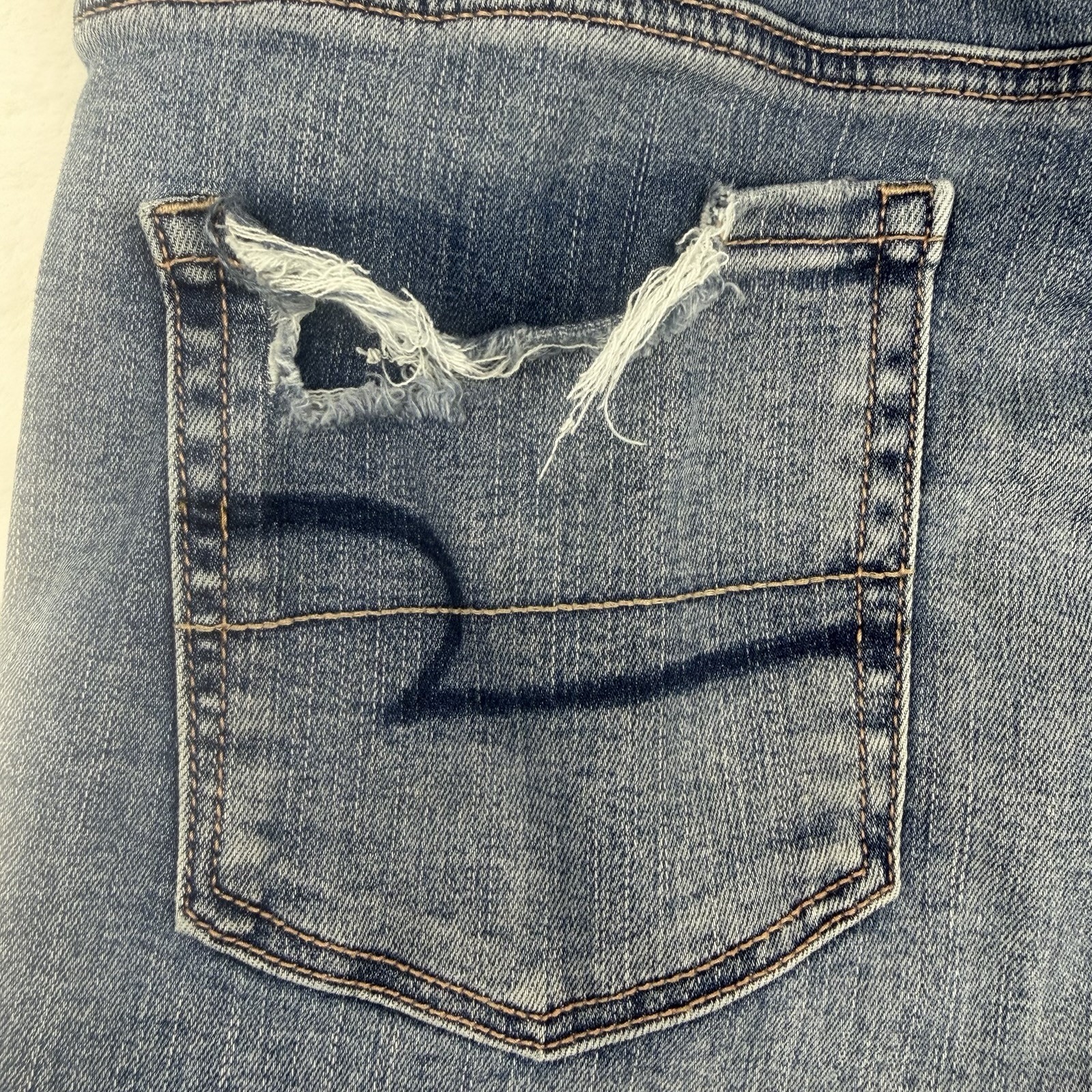 American Eagle High Rise Shortie Denim Jean Shorts Women’s Size 8 Distressed