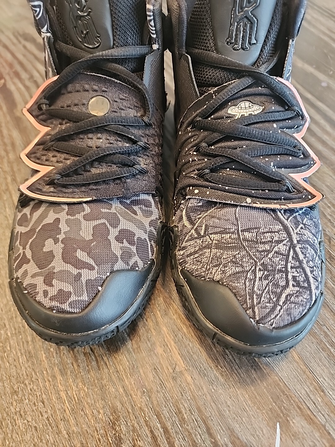 Size 5y – Nike Kyrbrid 2 What The Black Basketball Sneaker (CQ9323-001)