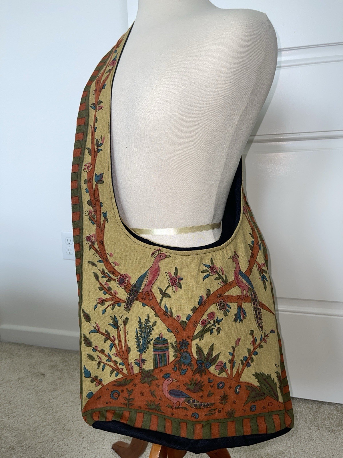 Full Moon Loom Tree of Life 100% Cotton Peacock Floral Motif Shoulder Hobo Bag