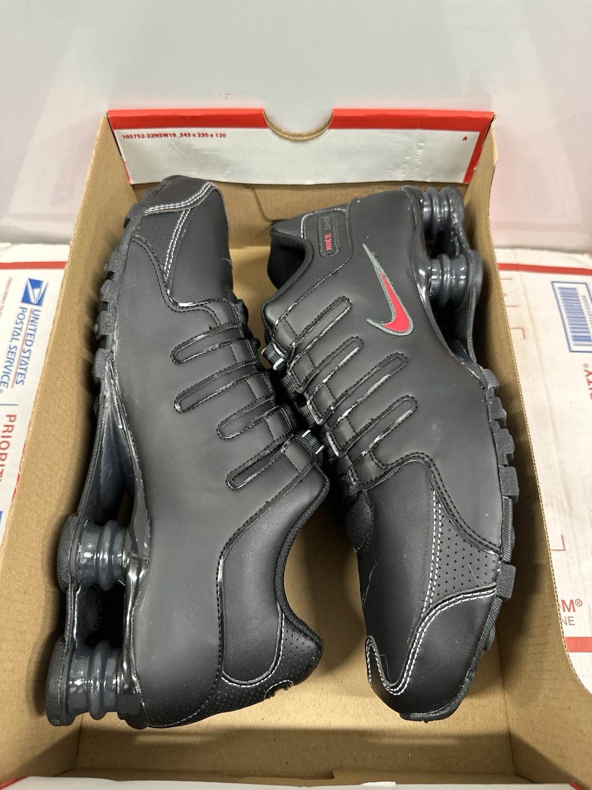 Nike Shox NZ ‘Black Varsity Red’ 378341 017 Size 8.5