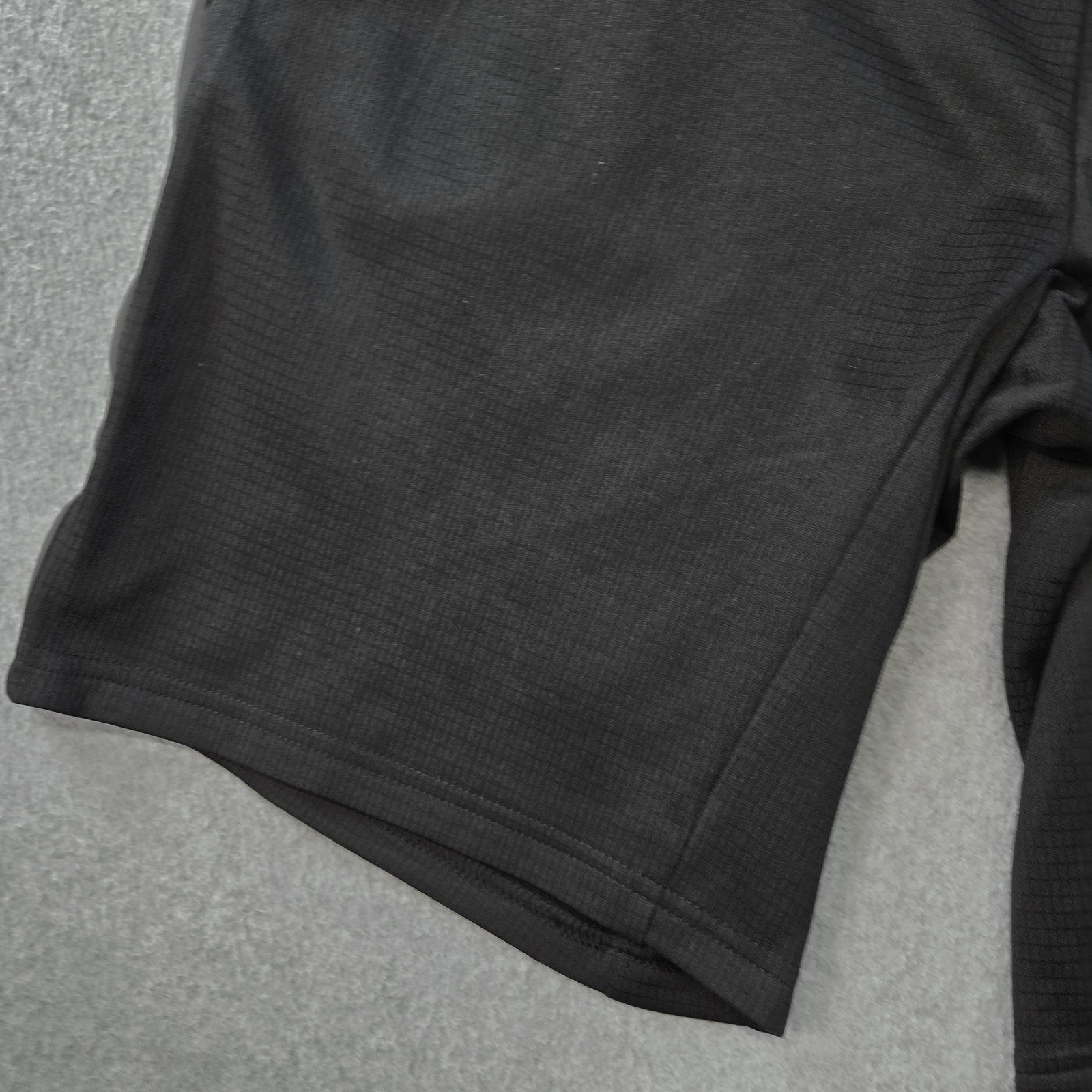 The North Face Shorts Mens L Black Fleece Polyester Elastic Waist 10in