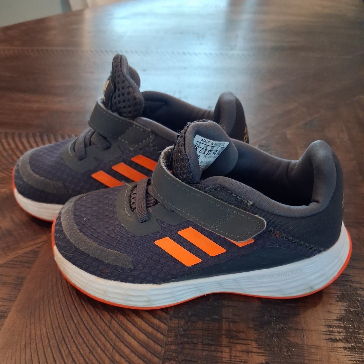 adidas Duramo SL I Kids Hook & Loop Mesh Sneakers Gray/Orange US 7K