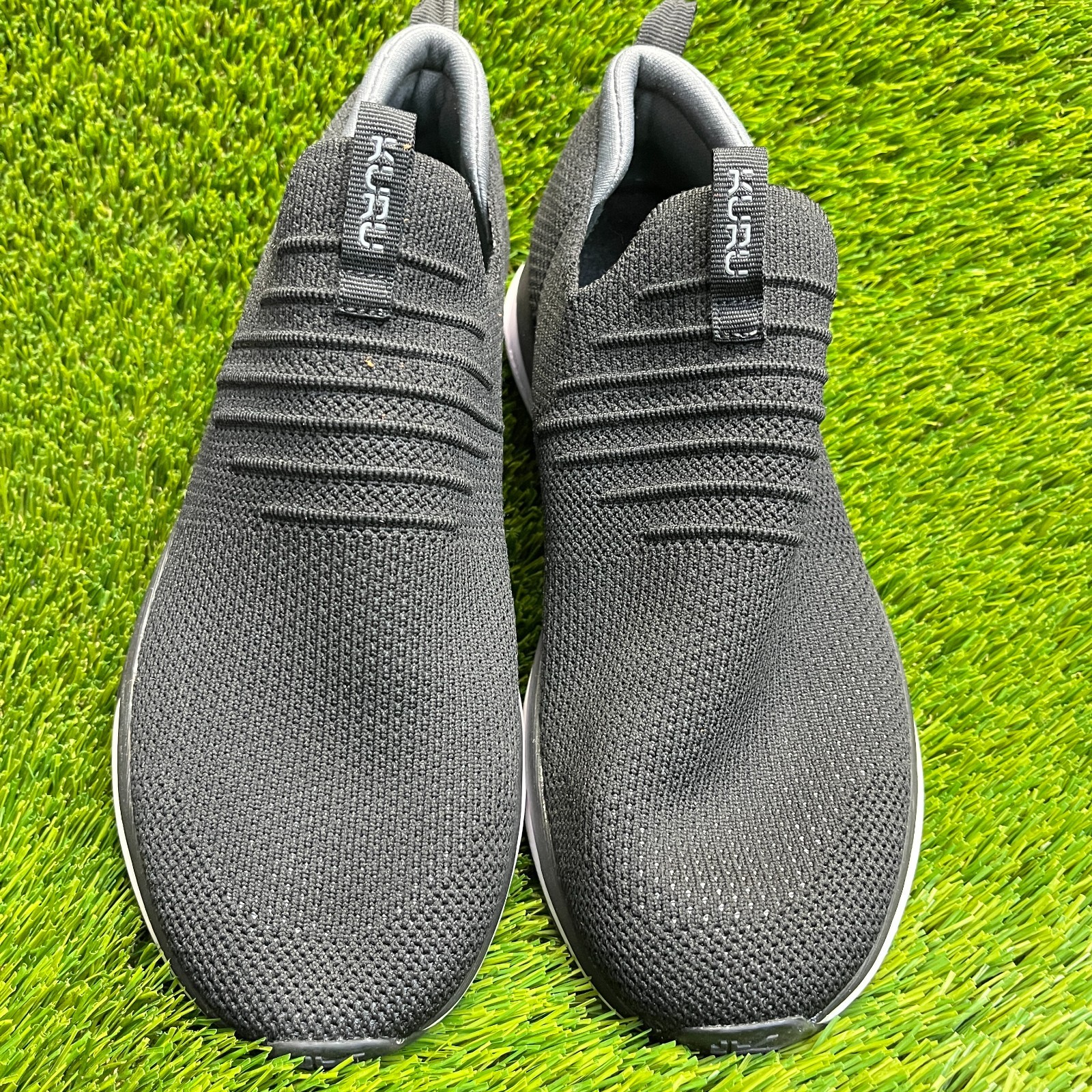 Kuru Atom Mens Size 7.5 Black White Athletic Walking Slip On Shoes Sneakers