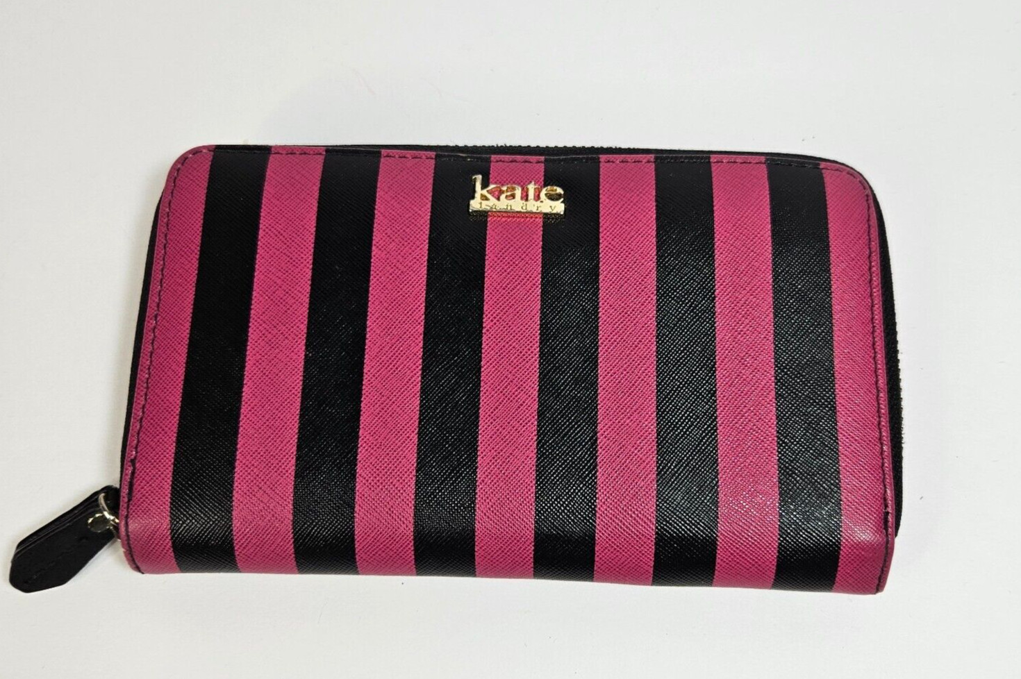 Kate Landry Black Pink Striped 8 Credit Card Slots Change Pocket Zipper Wallet